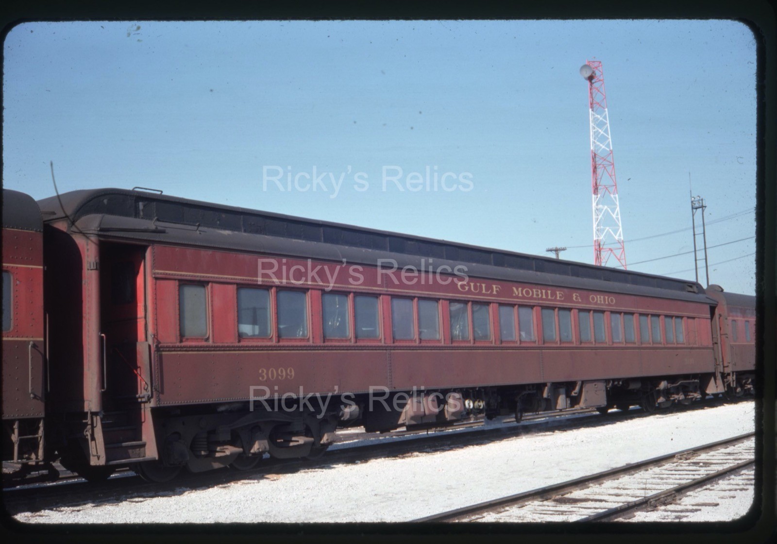 Original Slide GM&O #3099 Commuter Car Gulf Mobile Ohio 1976 Chicago IL Original Slide GM&O #3099 Commuter Car Gulf Mobile Ohio 1976 Chicago IL