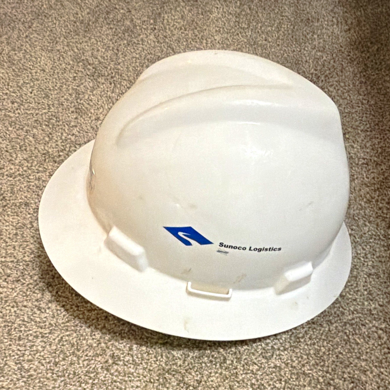 Sunoco Logistics MSA V-Gard White Hard Hat Oilfield Pipeline Safety Helmet Sunoco Logistics MSA V-Gard White Hard Hat Oilfield Pipeline Safety Helmet