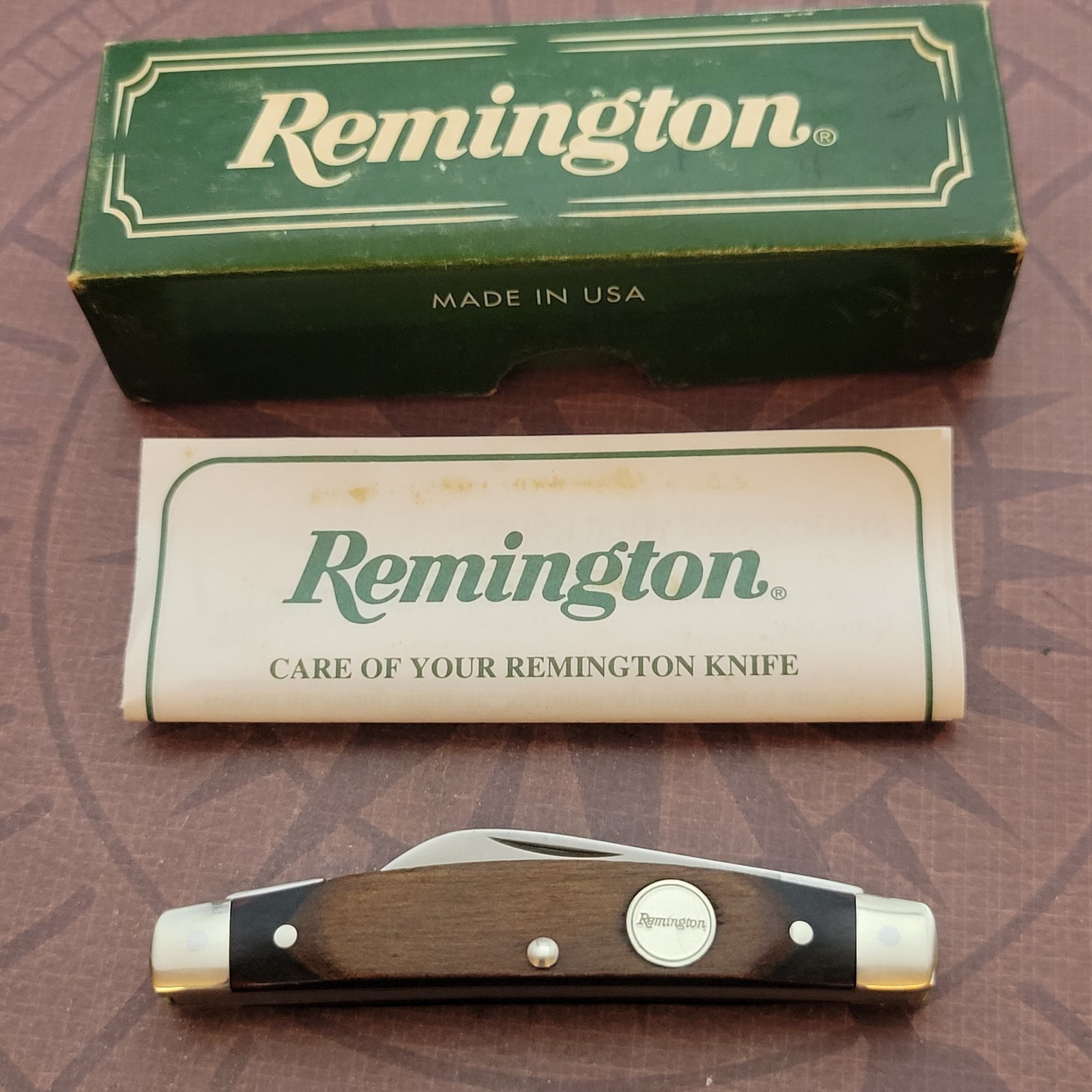 Remington UMC R16 Half Congress Knife USA Wood Handles SS Blades 3 1/8 Remington UMC R16 Half Congress Knife USA Wood Handles SS Blades 3 1/8