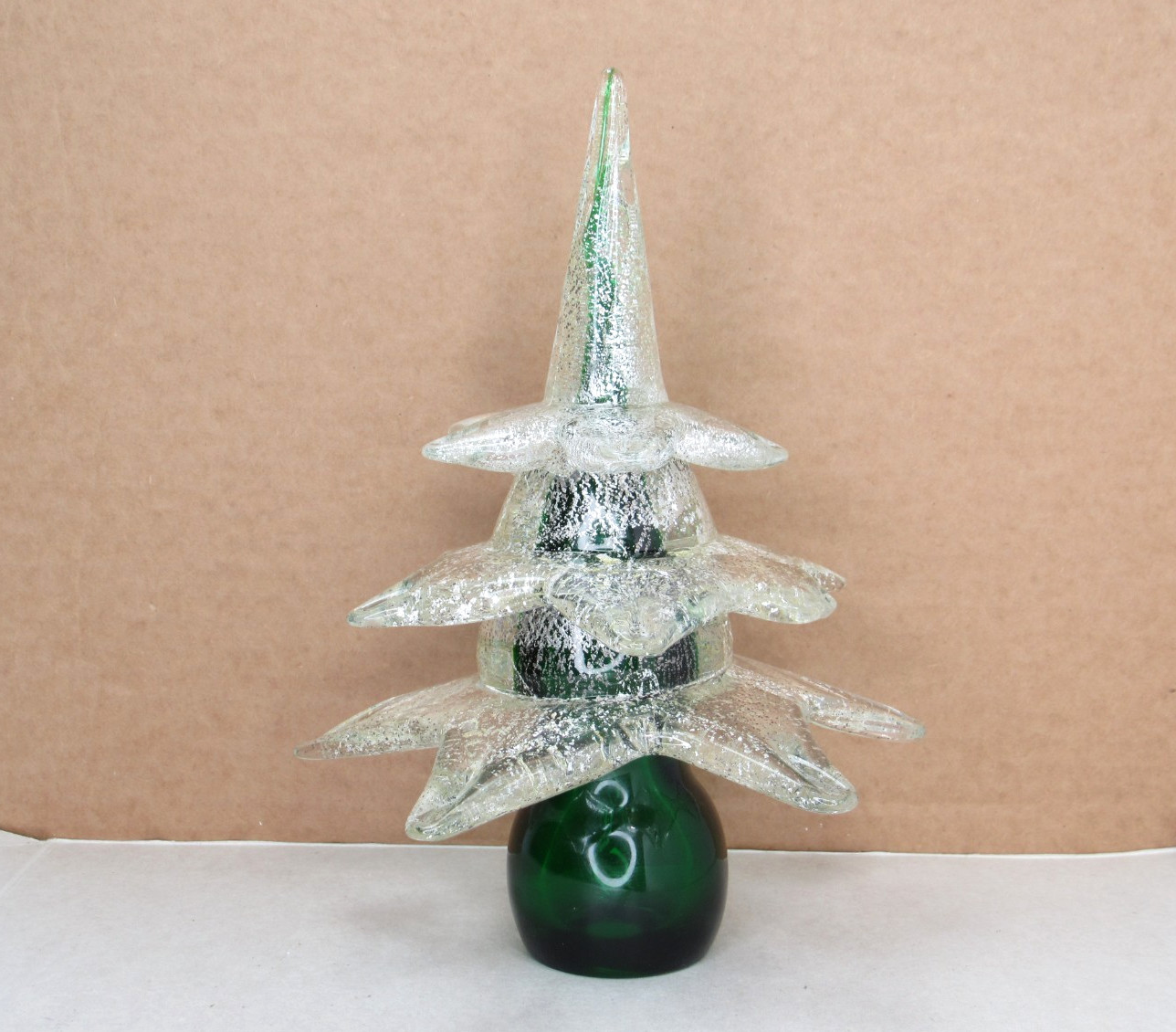 RARE Vtg FORMIA MURANO Art Glass Christmas Tree Venetian Silver Specs Green Base RARE Vtg FORMIA MURANO Art Glass Christmas Tree Venetian Silver Specs Green Base