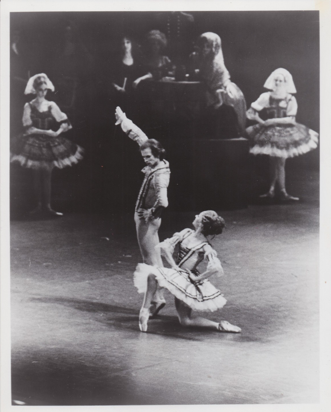 1982 Press Photo Ballet Dancer Rudolf Nureyev and Laura Young in 