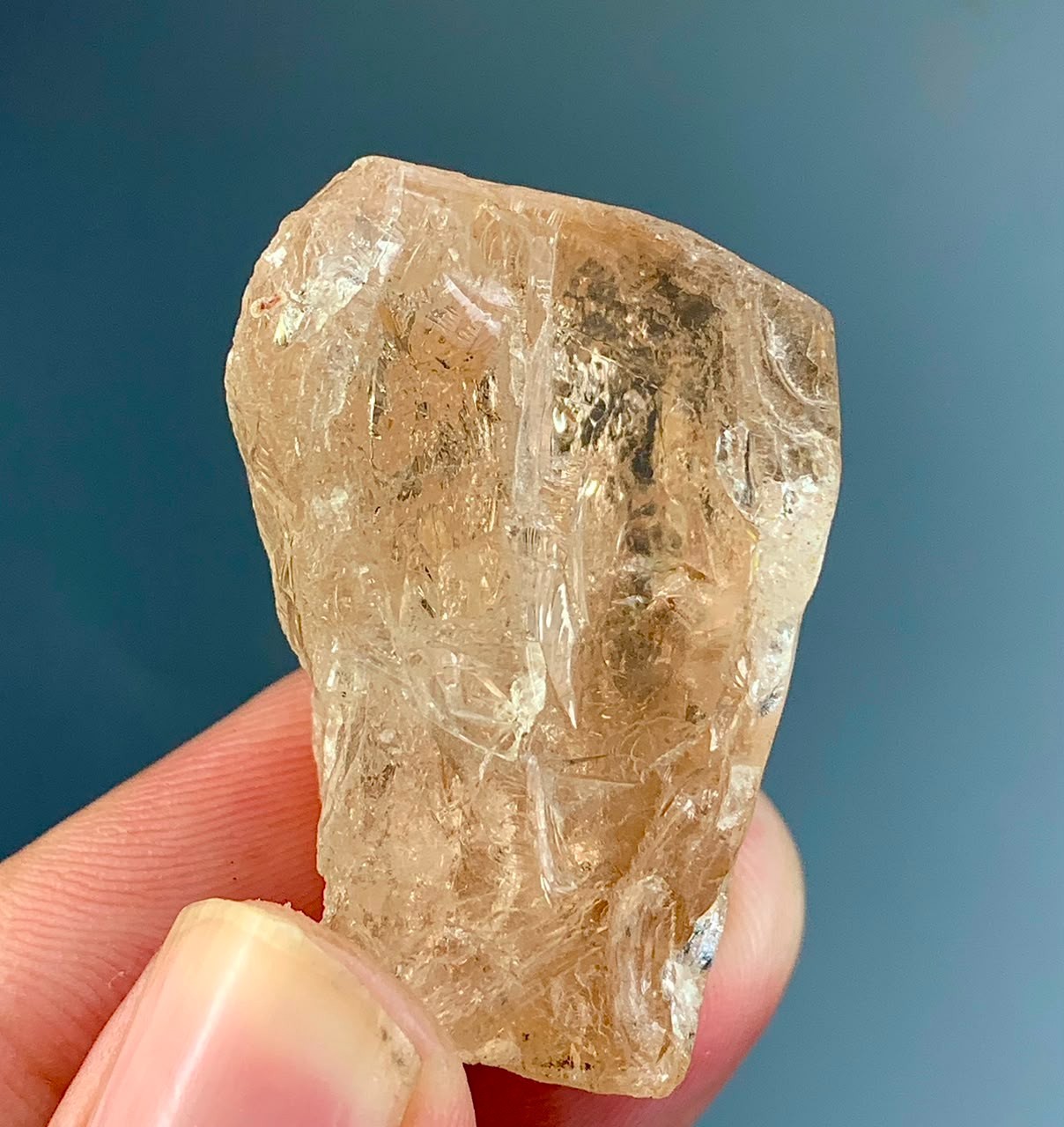 155 Carat Top Quality Topaz Crystal From Skardu Pakistan 155 Carat Top Quality Topaz Crystal From Skardu Pakistan