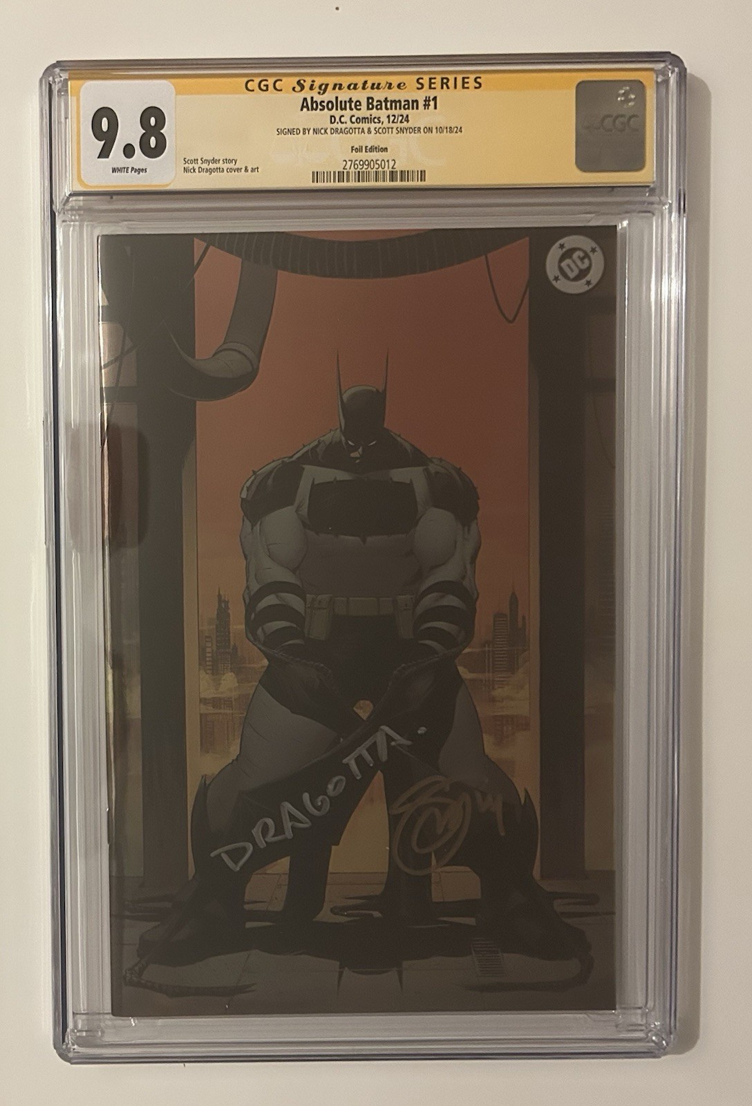 Absolute Batman #1 First Print 2024 Signed Dragotta Snyder CGC 9.8 Foil Absolute Batman #1 First Print 2024 Signed Dragotta Snyder CGC 9.8 Foil