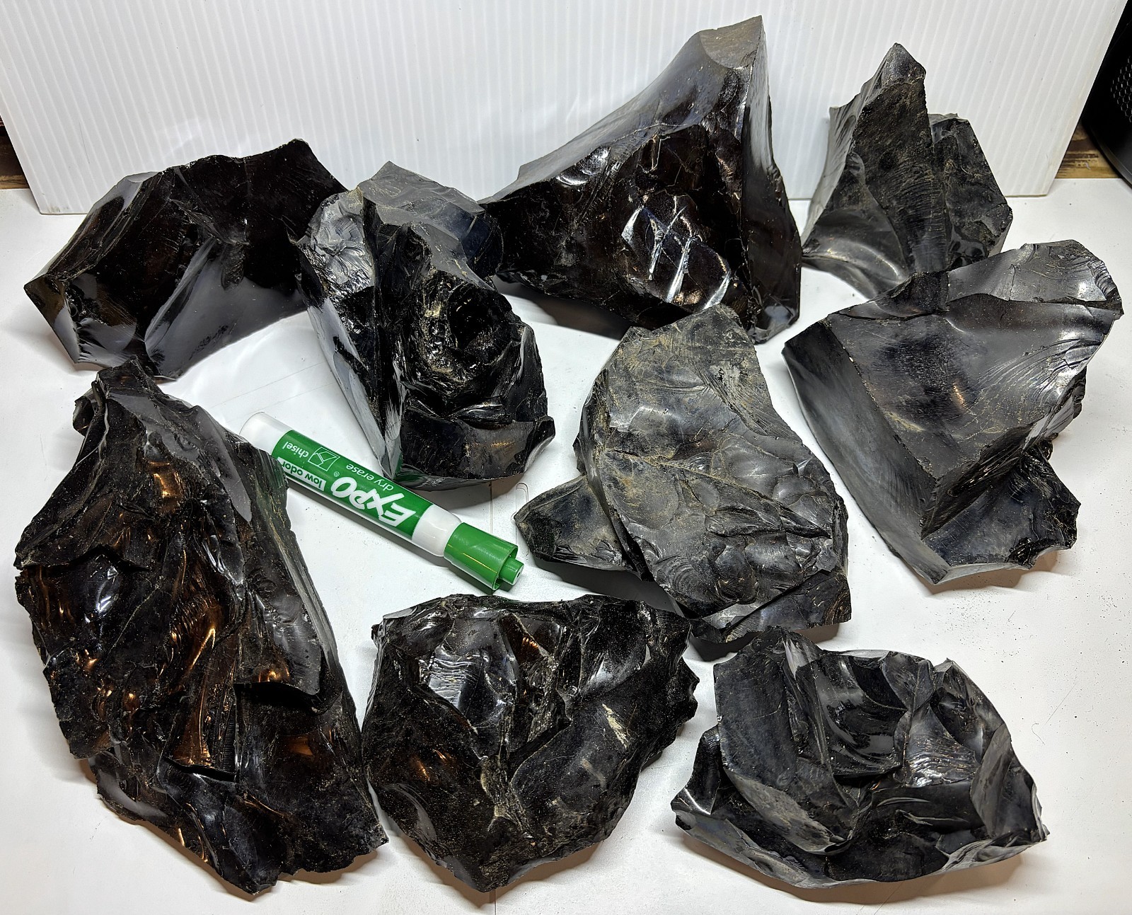 15 - 16 lb Obsidian Rough Rock Bulk Lot Assorted Pieces Knapping Lapidary 15 - 16 lb Obsidian Rough Rock Bulk Lot Assorted Pieces Knapping Lapidary
