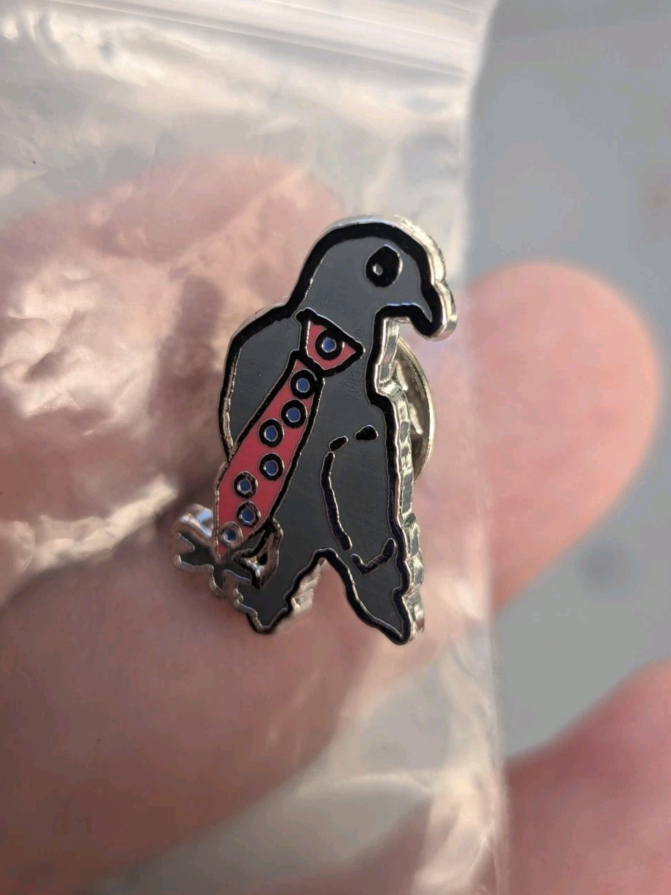 Harry Styles Exclusive Pop-up Store Pin Together Together 10/7 Pigeon Tie NYC