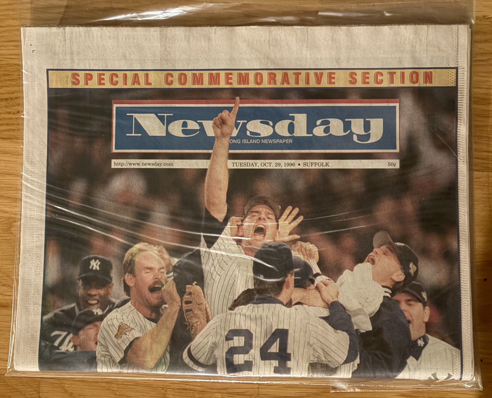 1996 NY YANKEES WORLD SERIES CHAMPIONSHIP - LI NEWSDAY Oct 29 COMMEMORATIVE 1996 NY YANKEES WORLD SERIES CHAMPIONSHIP - LI NEWSDAY Oct 29 COMMEMORATIVE