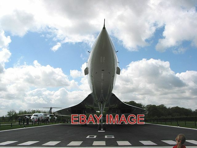 PHOTO BA CONCORDE - MANCHESTER AVIATION VIEWING PARK BREATHTAKING. WE WATCHED H PHOTO BA CONCORDE - MANCHESTER AVIATION VIEWING PARK BREATHTAKING. WE WATCHED H