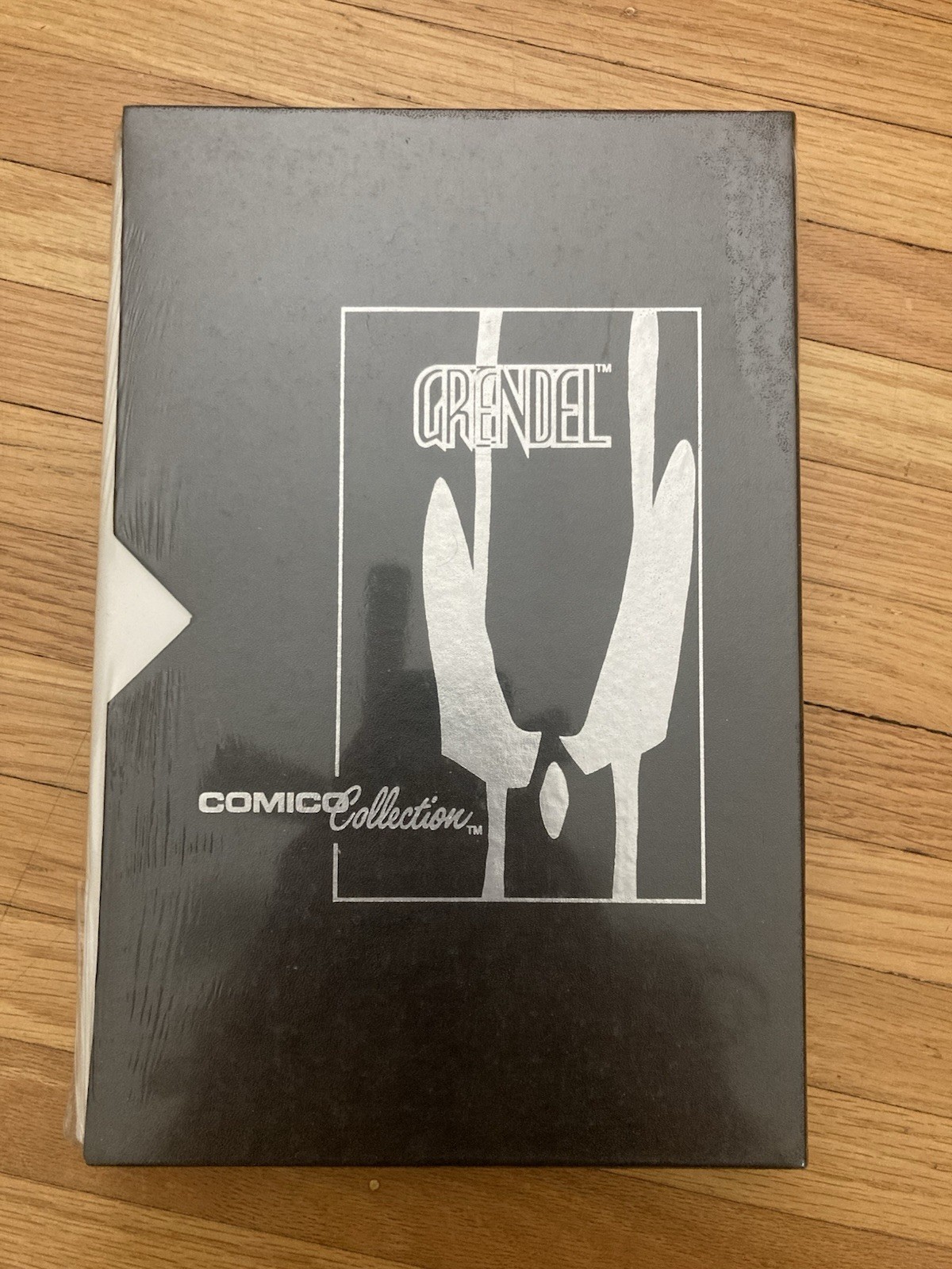 Original GRENDEL COMICO COLLECTION Slipcover 30x20 Poster~10 Comics~NEW sealed Original GRENDEL COMICO COLLECTION Slipcover 30x20 Poster~10 Comics~NEW sealed