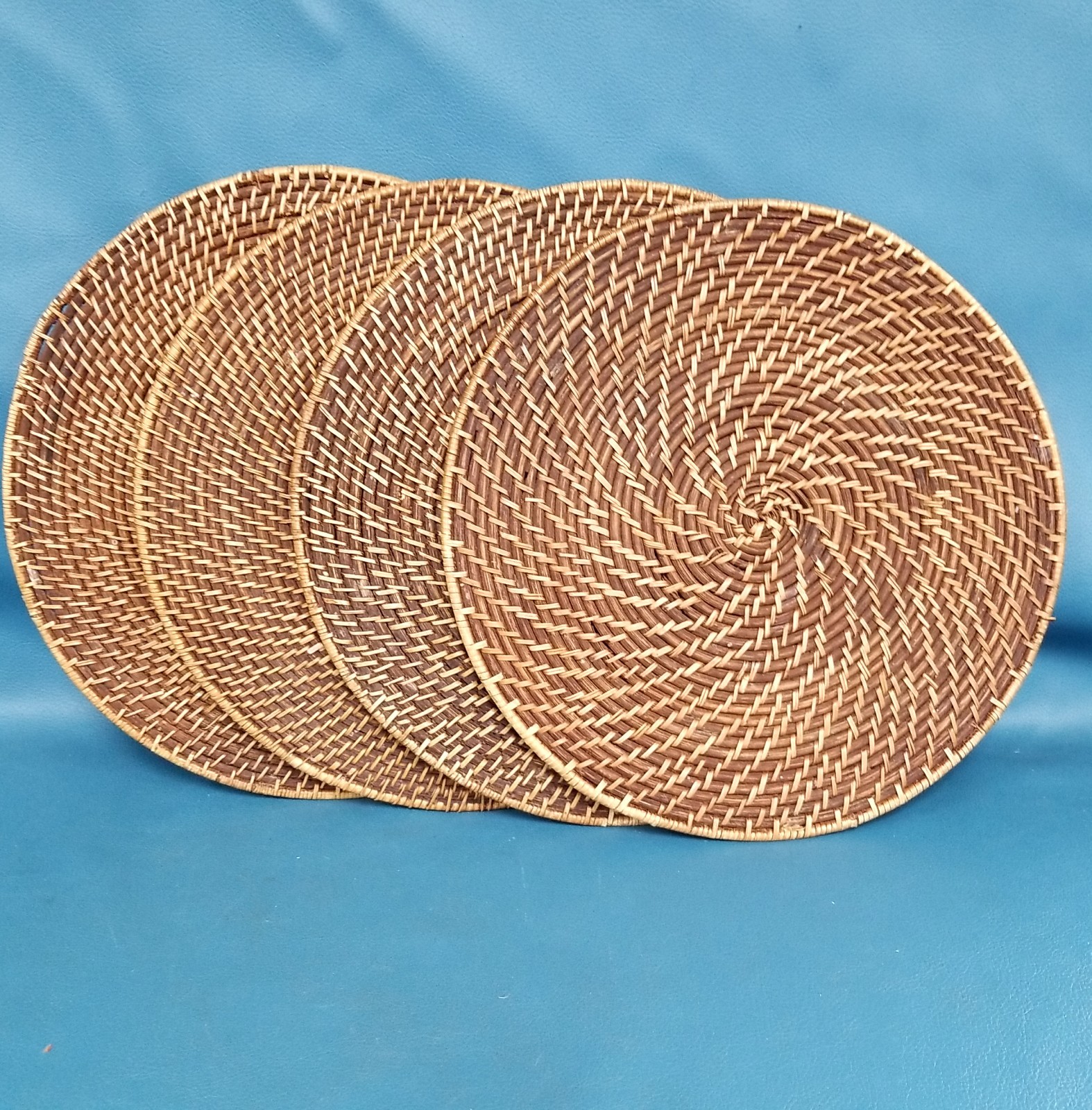 Set of 4 Rattan Handwoven Round Placemats Light/Dark Brown 14\