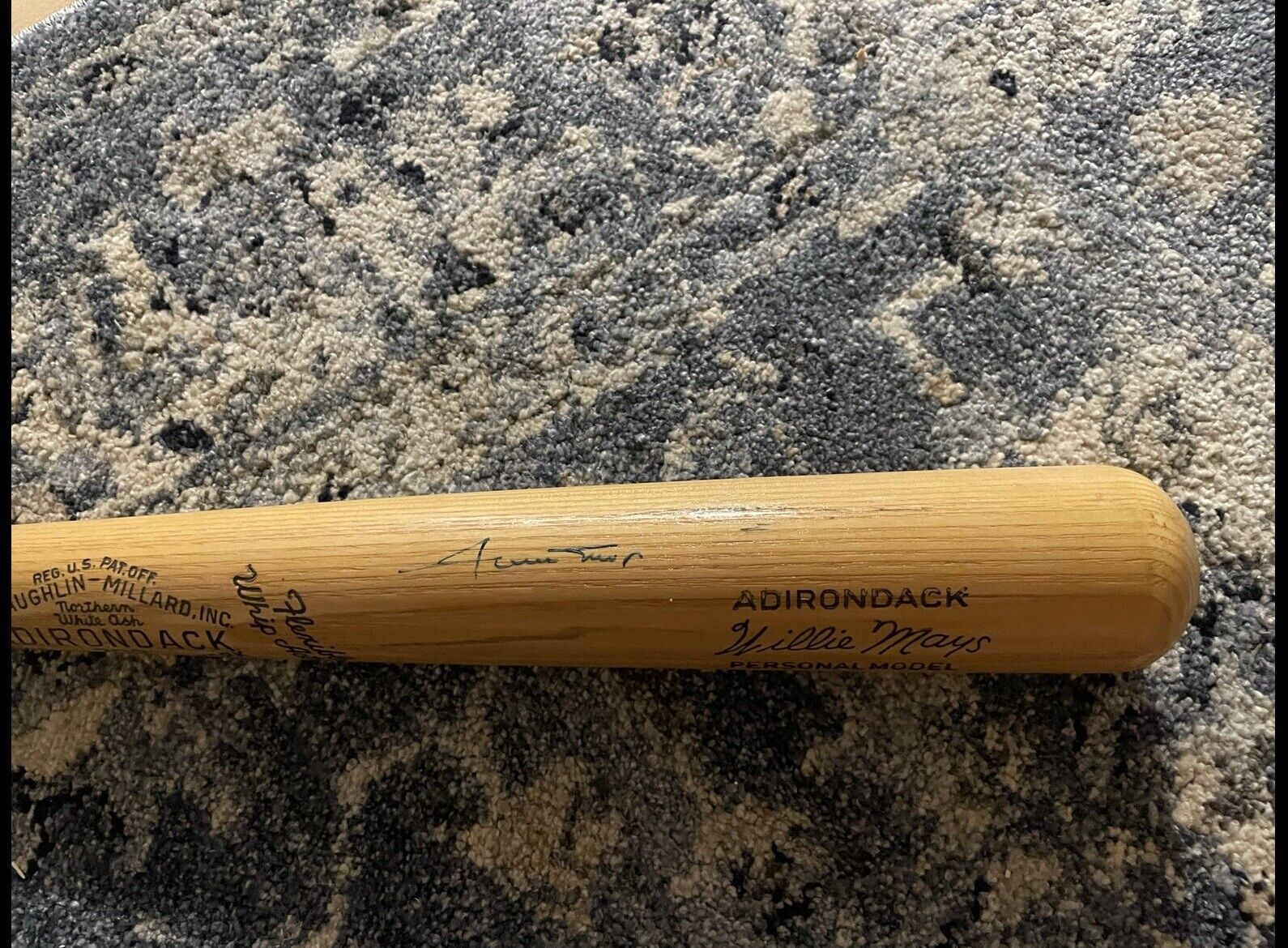 WILLIE MAYS Signed Adirondack 302 Bat Autographed  - San Francisco Giants