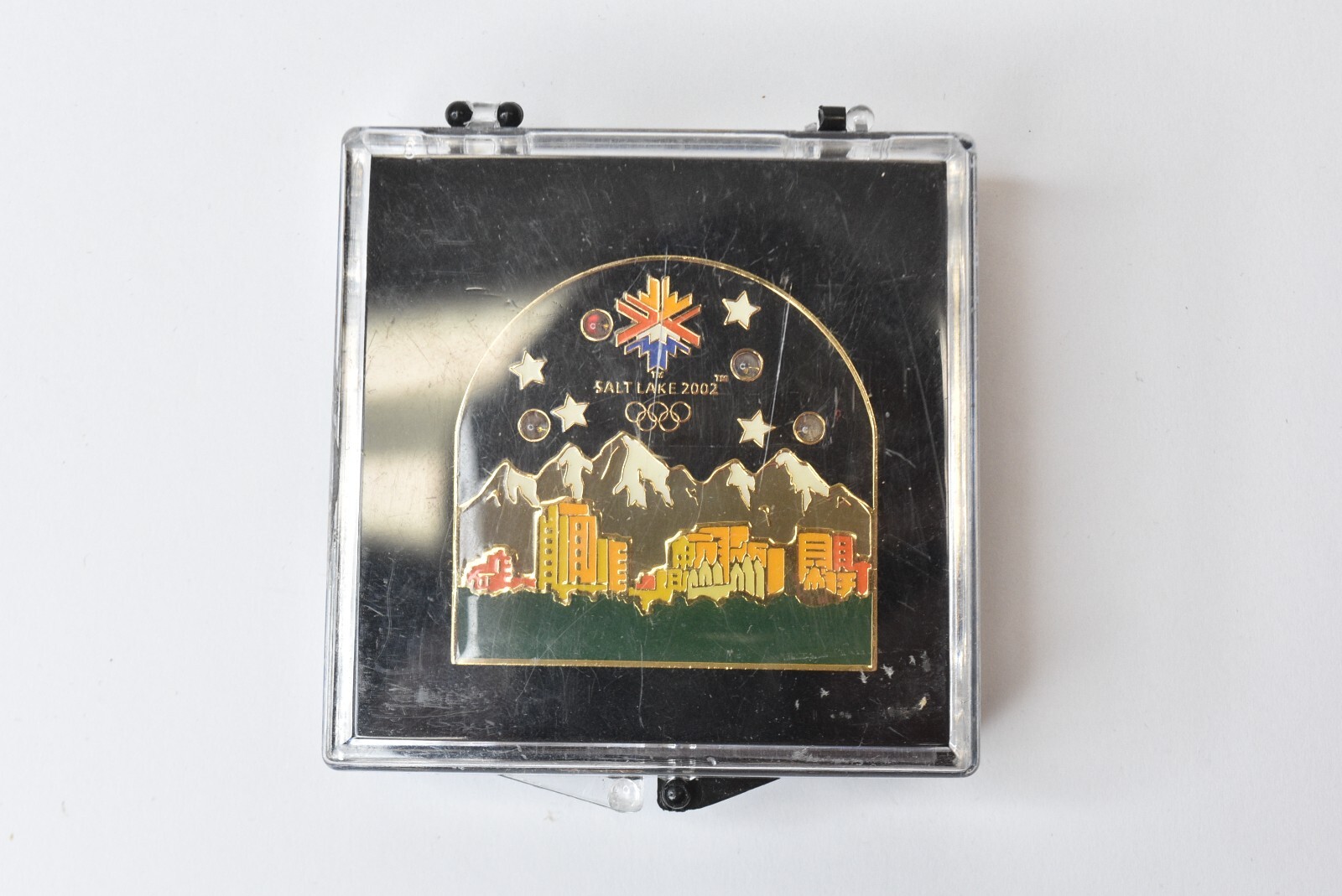 2002 Salt Lake City SLC Winter Olympic Pin Light Up Skyline Wasatch Mountains