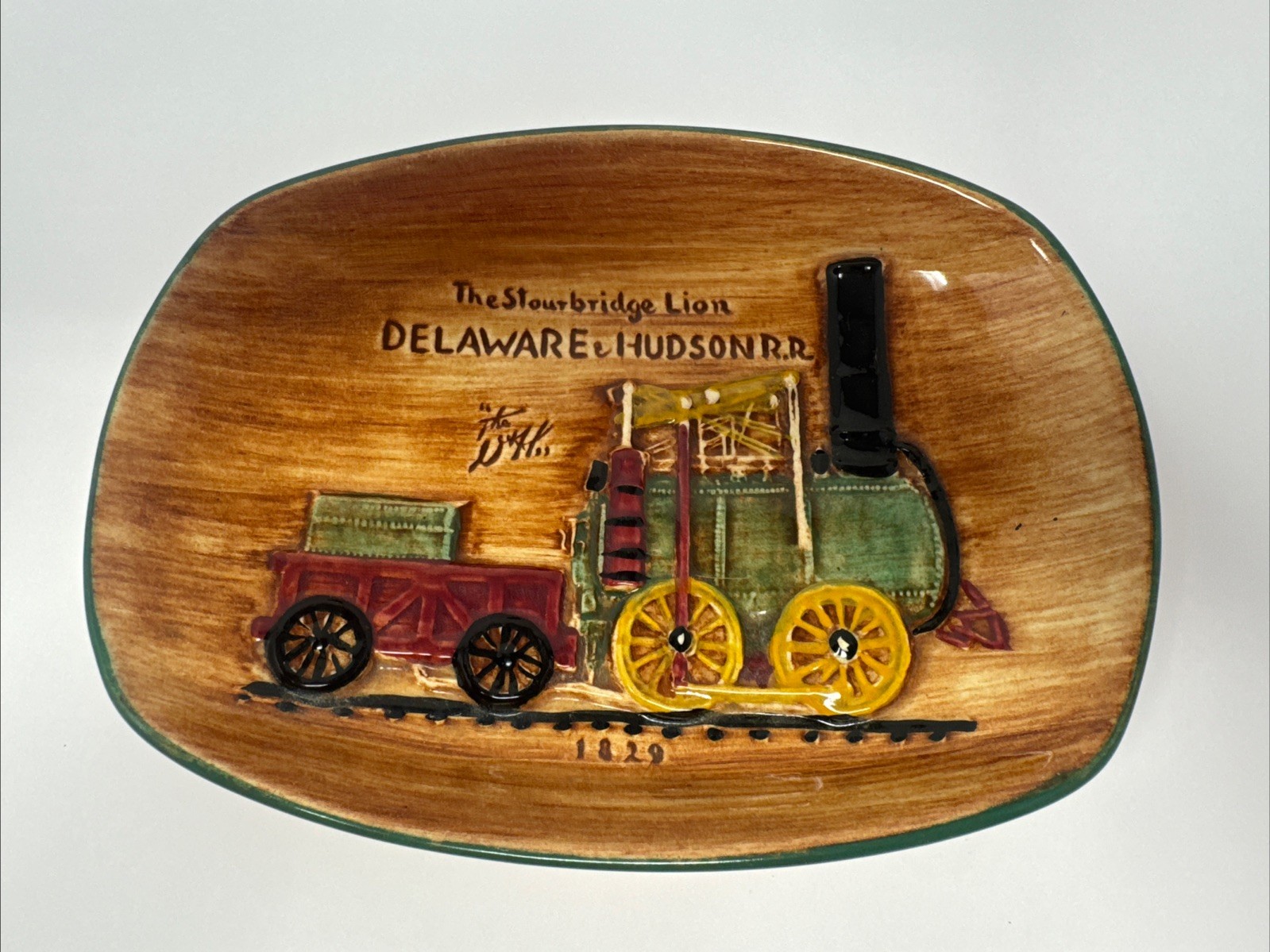 VINTAGE PENNSBURY POTTERY DELAWARE HUDSON RR TRAIN WALL PLAQUE STOURBRIDGE LION VINTAGE PENNSBURY POTTERY DELAWARE HUDSON RR TRAIN WALL PLAQUE STOURBRIDGE LION