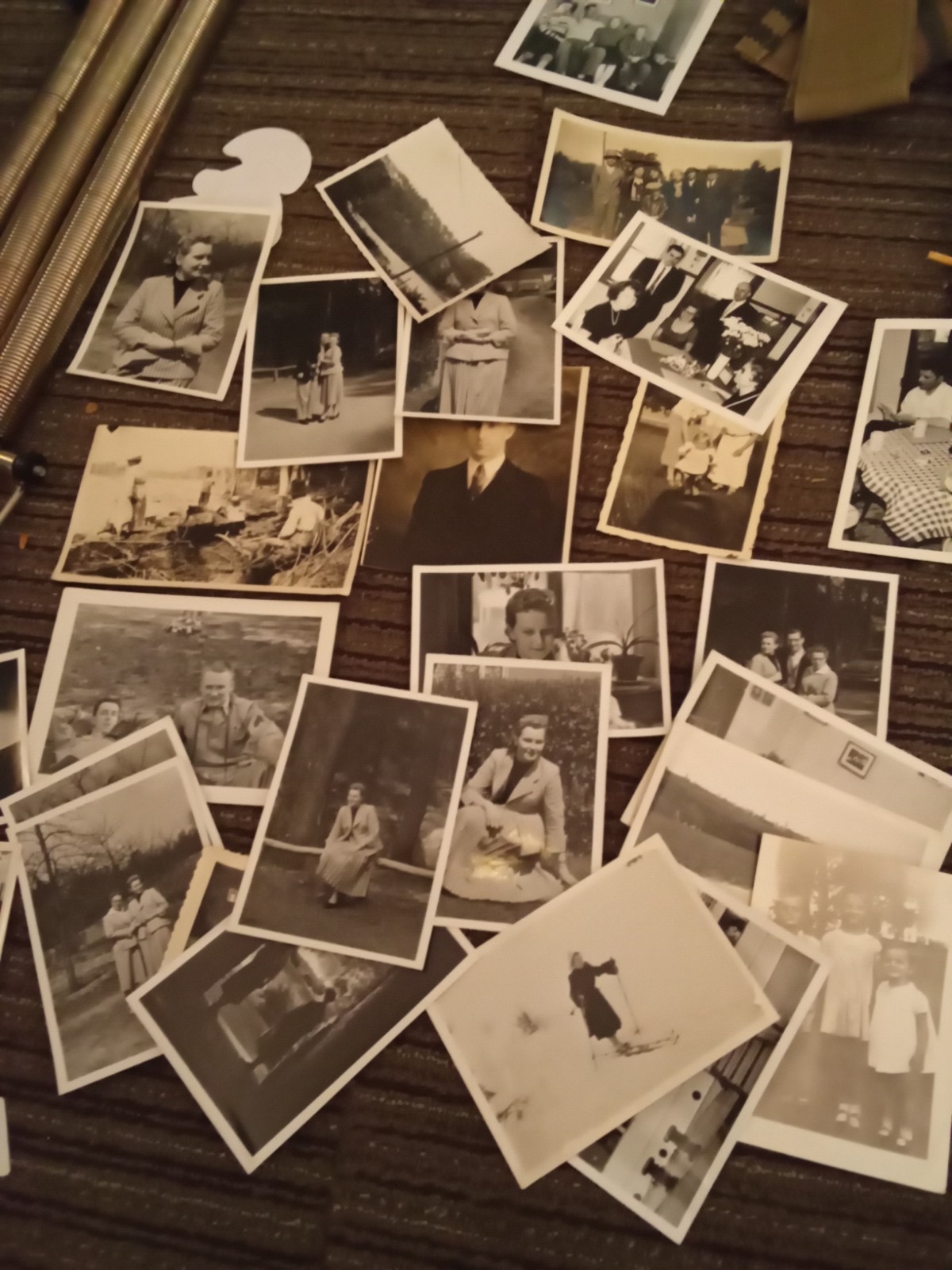 Vintage Family Snapshot Photo Lot 30+ Vernacular Photos 1940s-1970s B&W Color Vintage Family Snapshot Photo Lot 30+ Vernacular Photos 1940s-1970s B&W Color