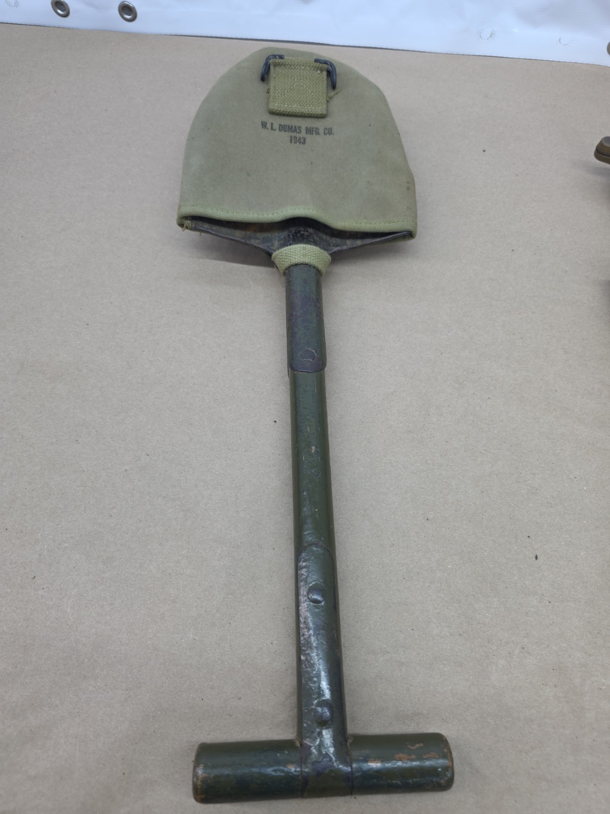 WW2 US Military Entrenching Shovel M-1910 T-Handle E-Tool with Cover Pouch 1943 WW2 US Military Entrenching Shovel M-1910 T-Handle E-Tool with Cover Pouch 1943