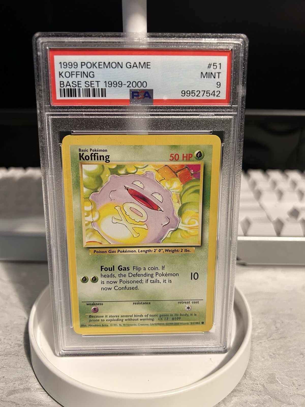 Pokémon RARE 4th PRINT 1999-2000 Koffing 51/102 Base Set English PSA 9 Pokémon RARE 4th PRINT 1999-2000 Koffing 51/102 Base Set English PSA 9