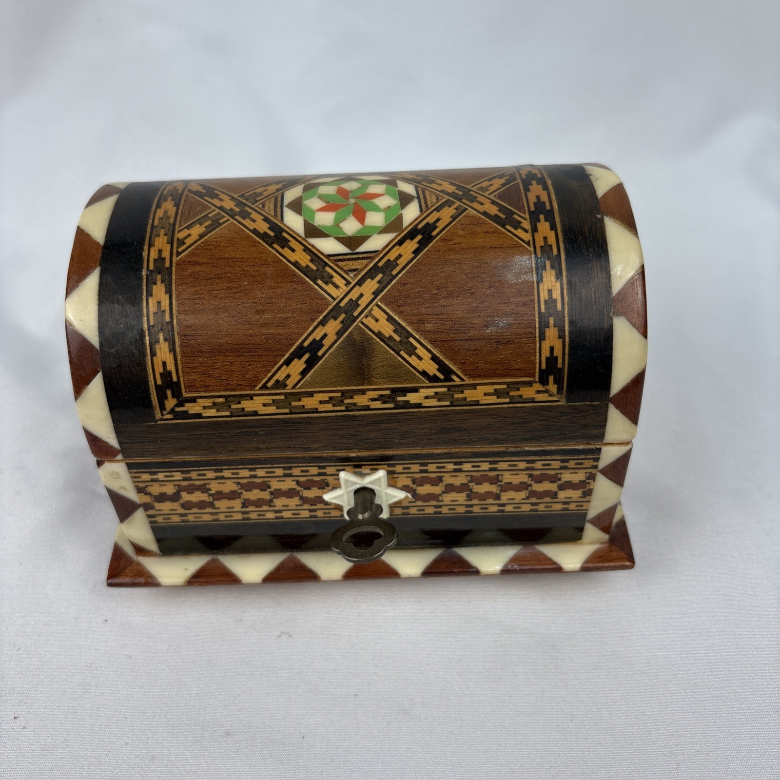 Vintage Wooden Inlay Design Jewelry Trinket Box Lacquer Made In Spain Granada 5” Vintage Wooden Inlay Design Jewelry Trinket Box Lacquer Made In Spain Granada 5”