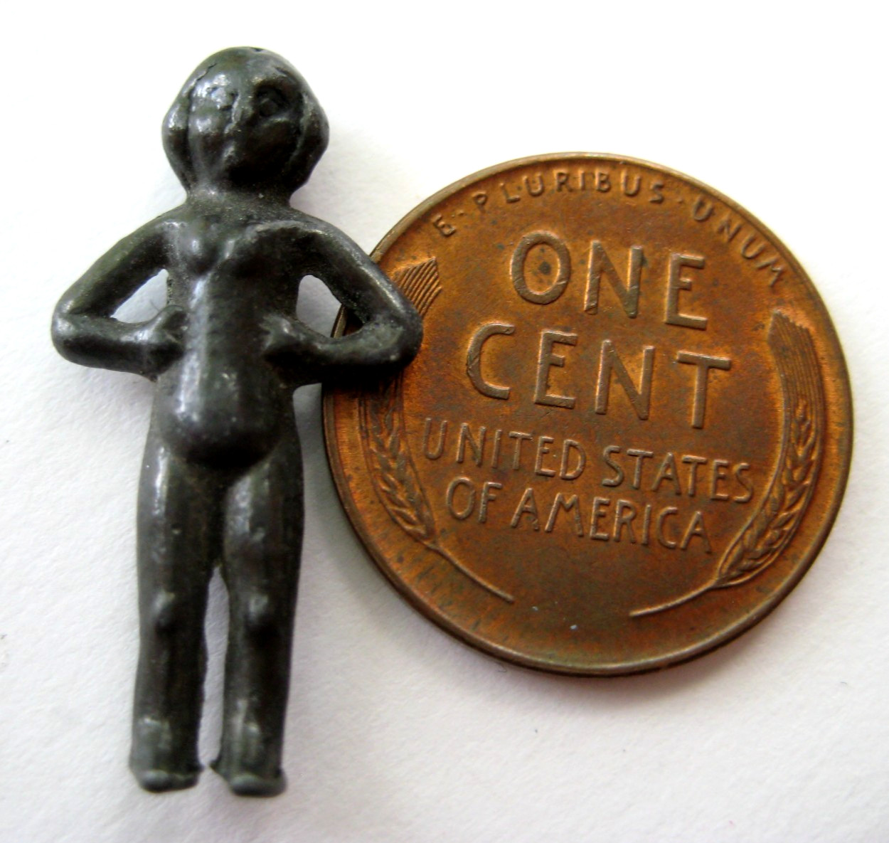 VINTAGE Antique Old Metal FROZEN CHARLOTTE 1\ VINTAGE Antique Old Metal FROZEN CHARLOTTE 1\
