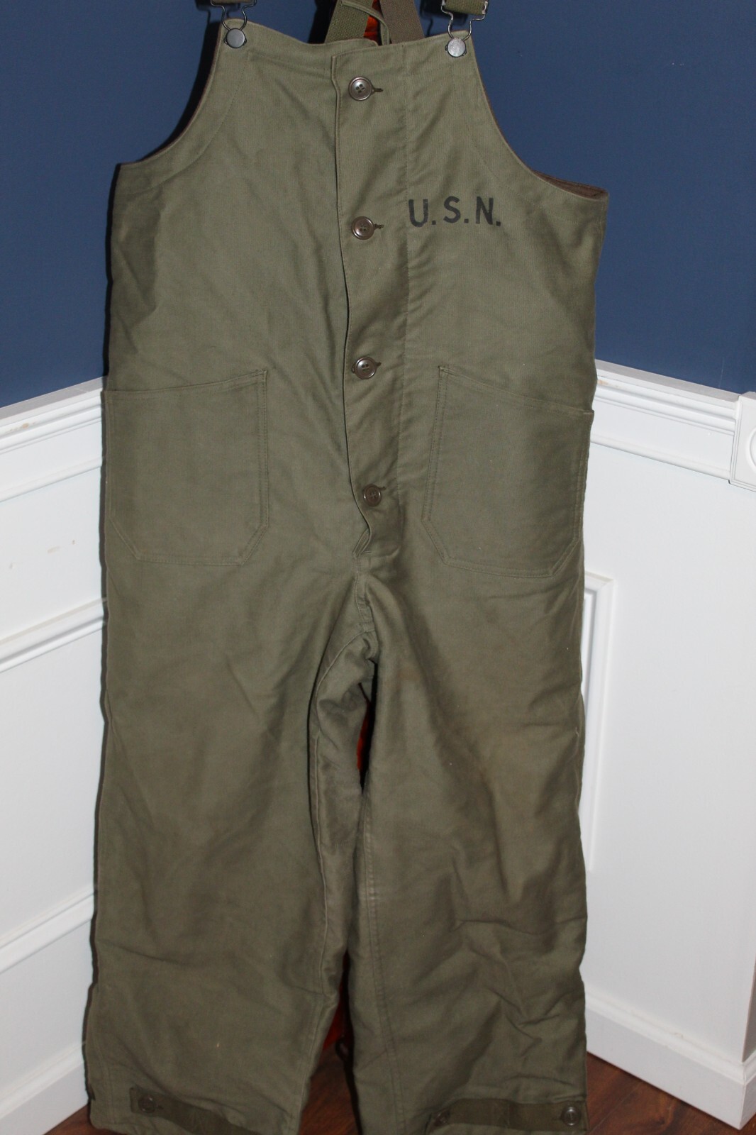 Minty Original WW2 U.S. Navy Cold Weather Overhauls (Bib) w/Suspenders, Lg Small Minty Original WW2 U.S. Navy Cold Weather Overhauls (Bib) w/Suspenders, Lg Small