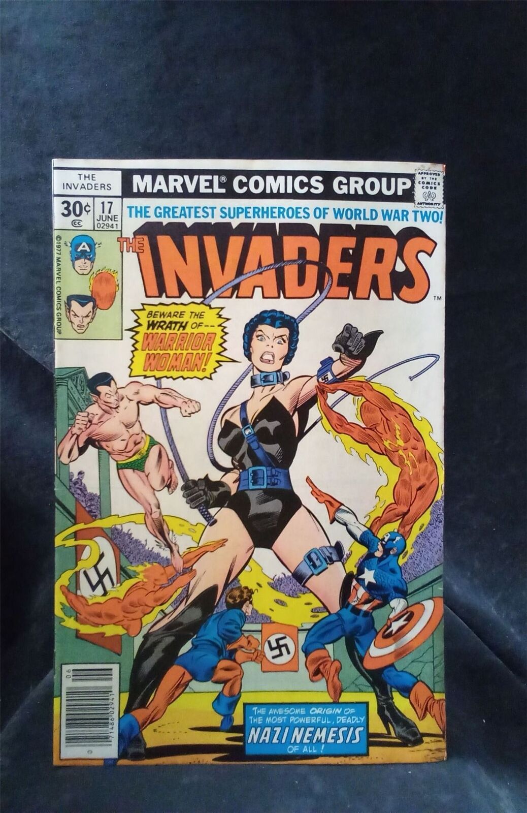The Invaders #17 1977 Marvel Comics Comic Book 