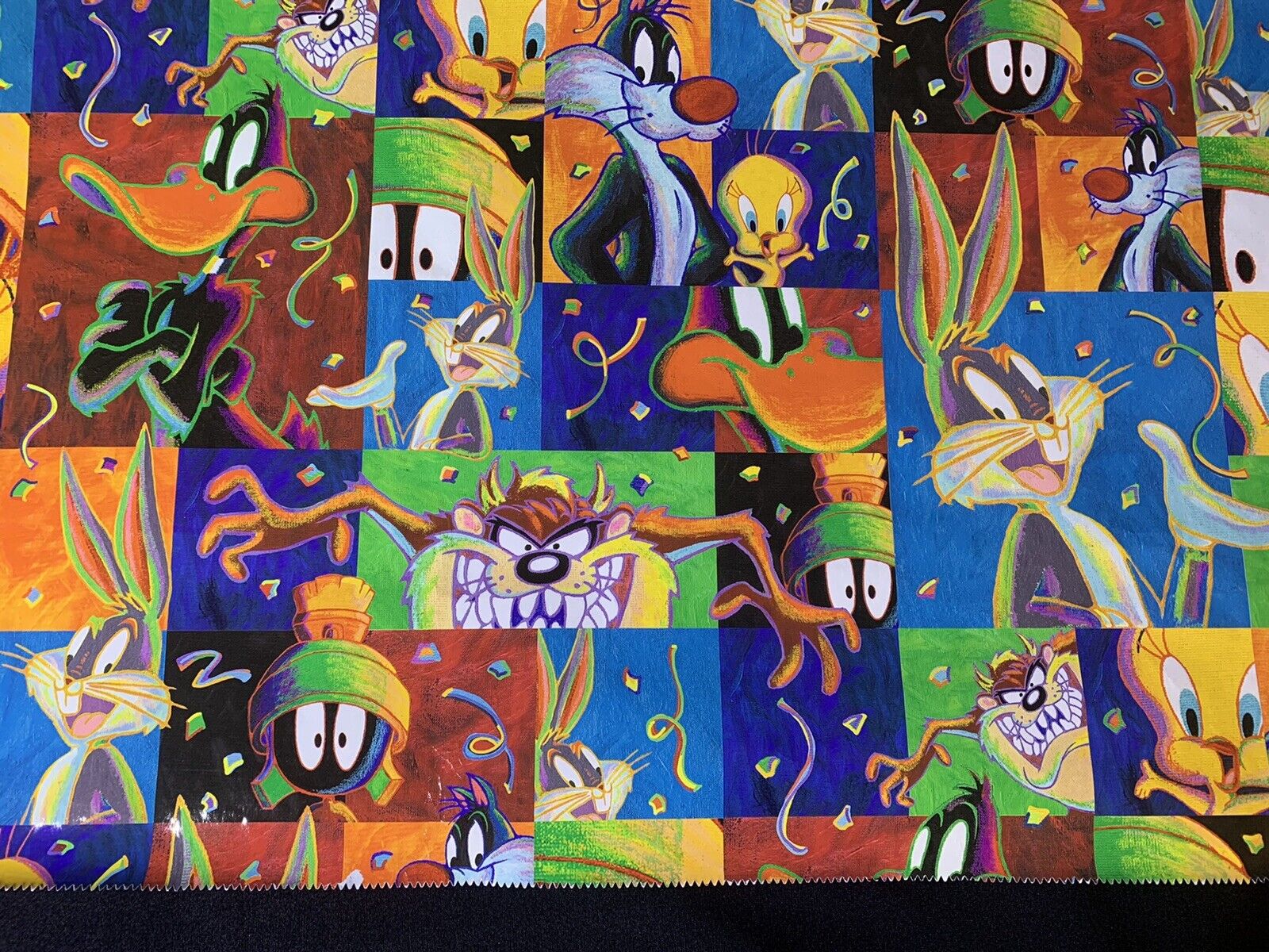 Vtg 1997 Looney Tunes Gift Wrap By Hallmark Warner Bros Bugs Bunny Taz Tweety