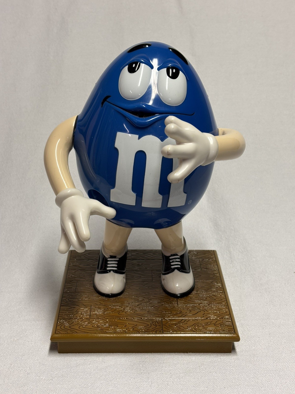 M&M Blue Candy Dispenser 10\ M&M Blue Candy Dispenser 10\