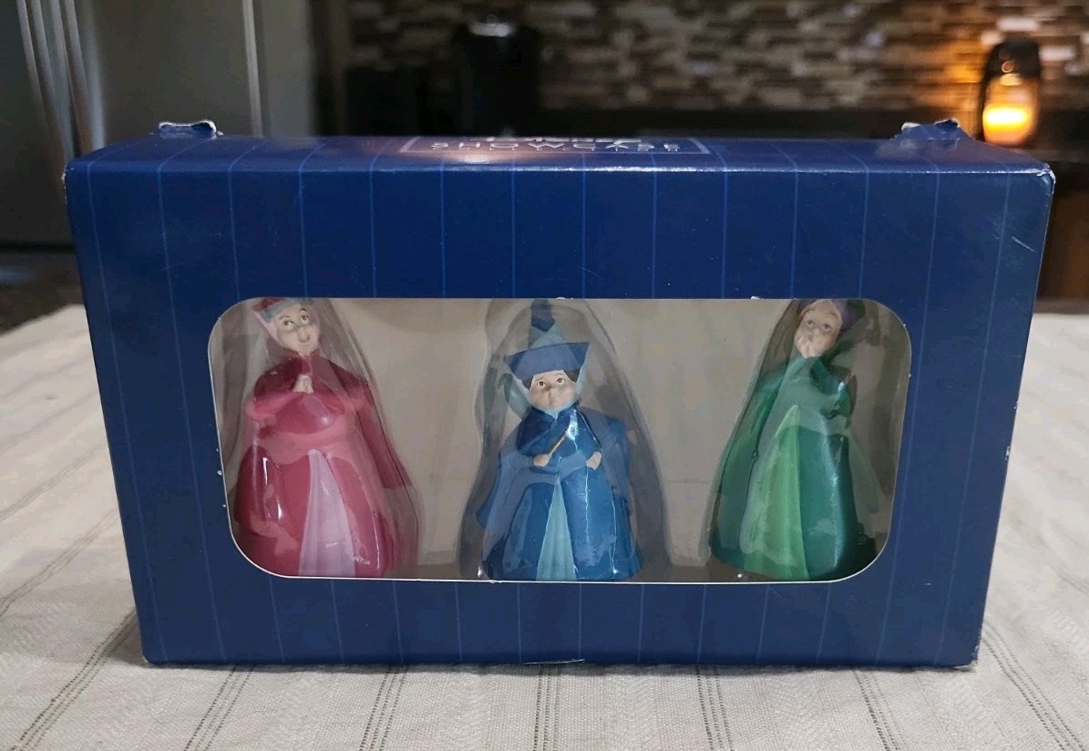 Enesco Disney Showcase Sleeping Beauty Fairy Godmothers Miniature Figurines Set Enesco Disney Showcase Sleeping Beauty Fairy Godmothers Miniature Figurines Set