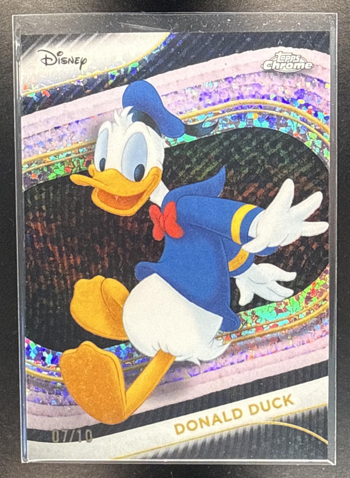 2025 Topps Chrome Disney Donald Duck Black Mini Diamond Refractor /10 #34 2025 Topps Chrome Disney Donald Duck Black Mini Diamond Refractor /10 #34