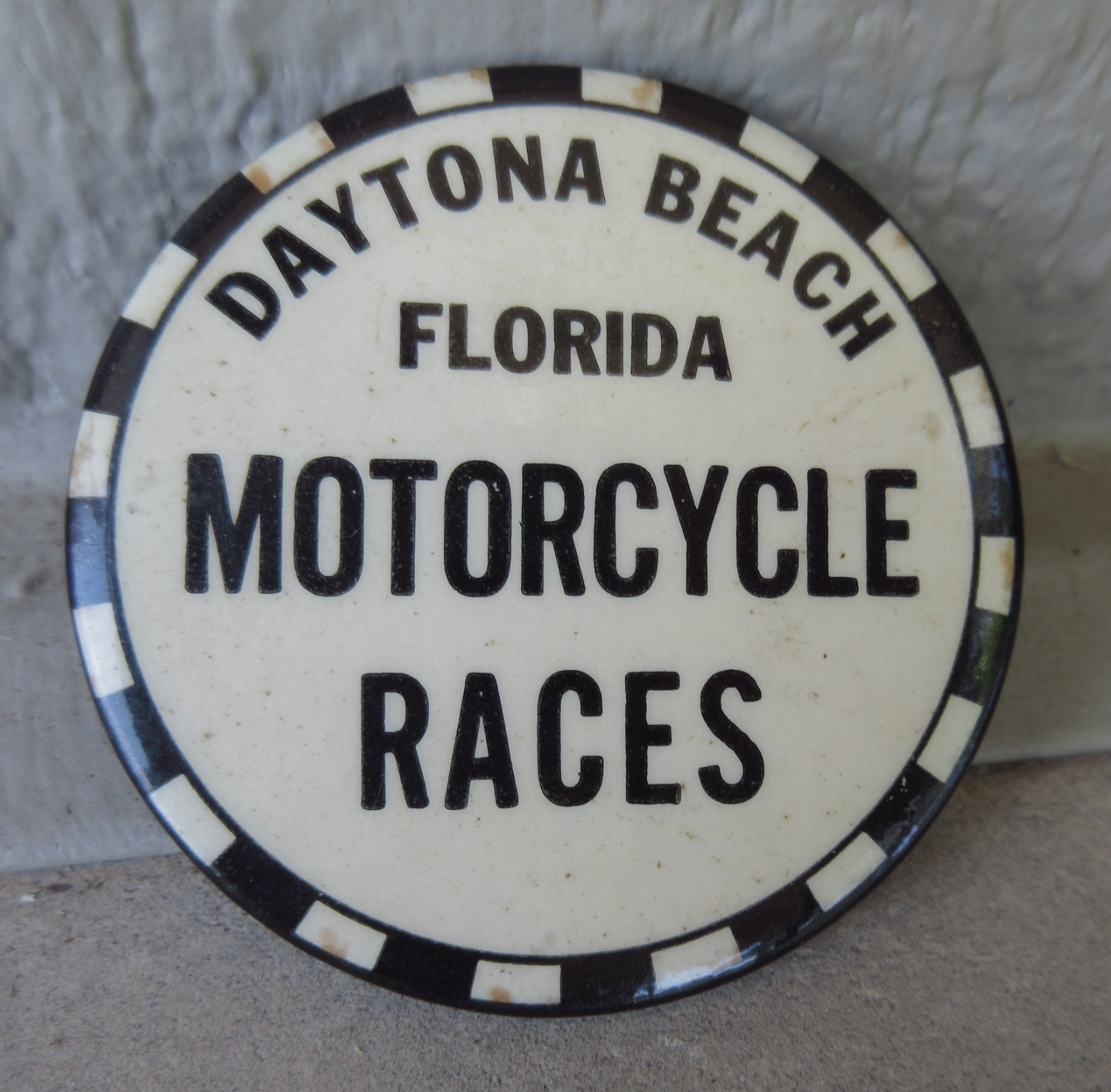 Rare Vintage 1950\'s Daytona Motorcycle Races Pinback Pin Checkered Flag 2 3/8\ Rare Vintage 1950\'s Daytona Motorcycle Races Pinback Pin Checkered Flag 2 3/8\