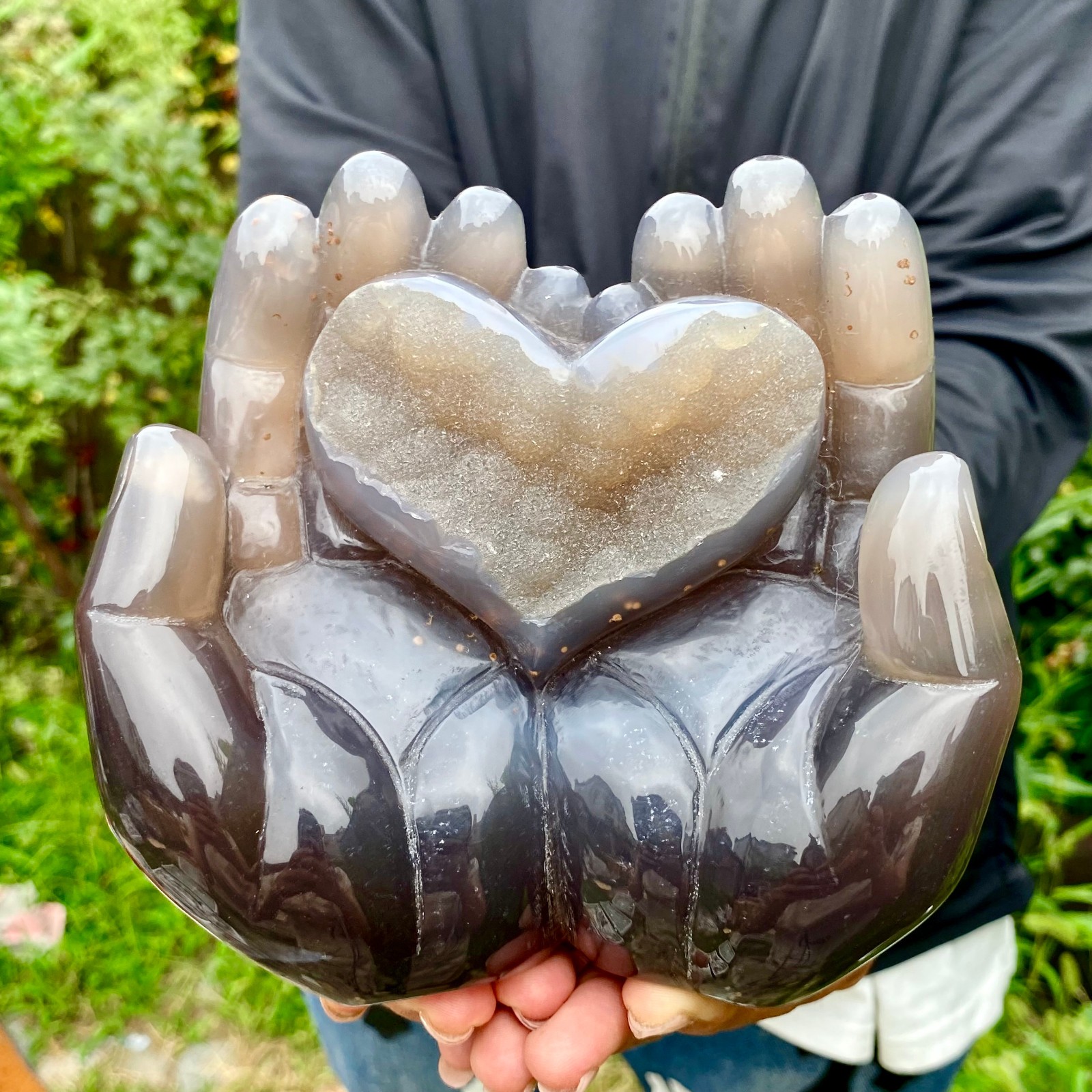 3.6LB Natural Druzy Agate Hand Holding Heart Carving Geode Crystal Love Reik 3.6LB Natural Druzy Agate Hand Holding Heart Carving Geode Crystal Love Reik