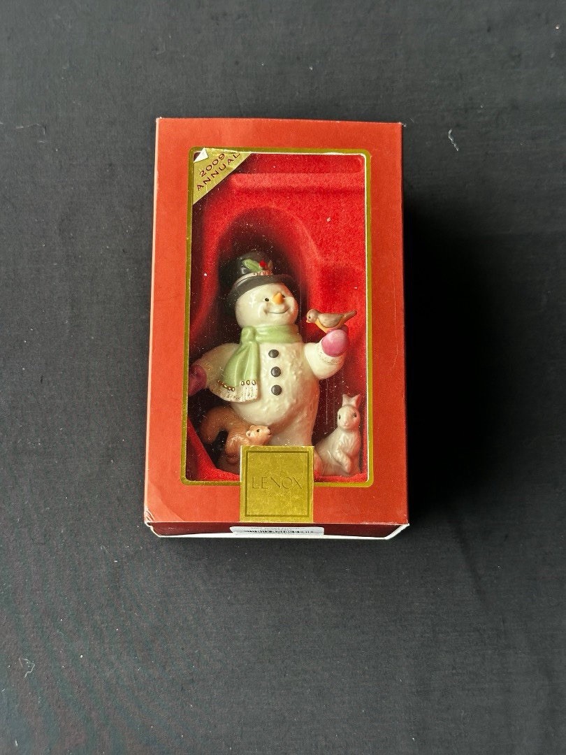 Lenox 2009 Annual Snowman Christmas Ornament Woodland Friends Ivory China Boxed