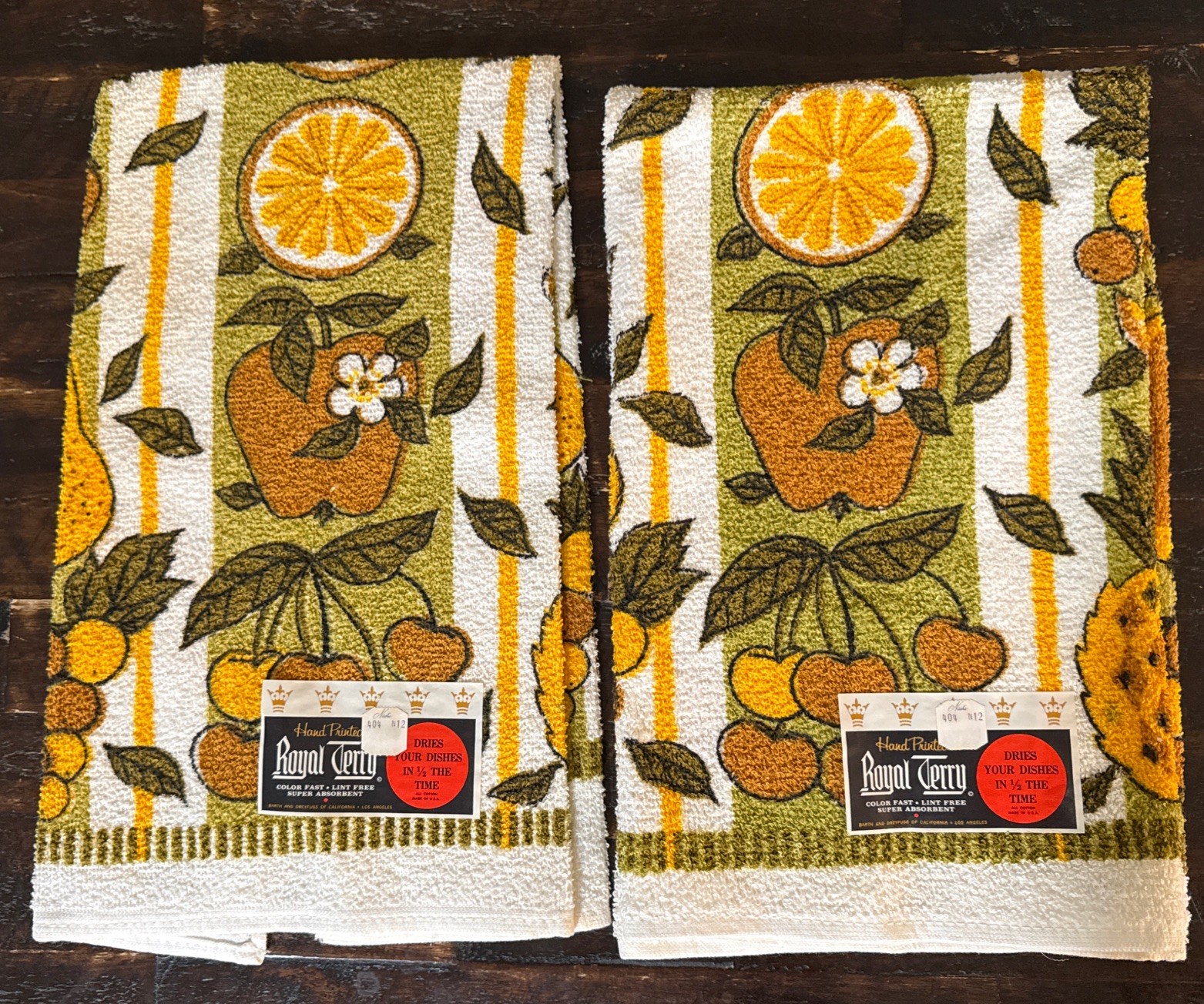 VINTAGE SET 2 NOS ROYAL TERRY FRUIT KITCHEN HAND TOWEL  MCM