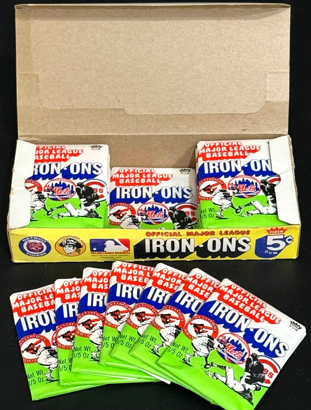 SWEET ⭐ FULL BOX ⭐ 1968 BASEBALL IRON ONS 24 PACKS UNOPENED VINTAGE FLEER OLD SWEET ⭐ FULL BOX ⭐ 1968 BASEBALL IRON ONS 24 PACKS UNOPENED VINTAGE FLEER OLD