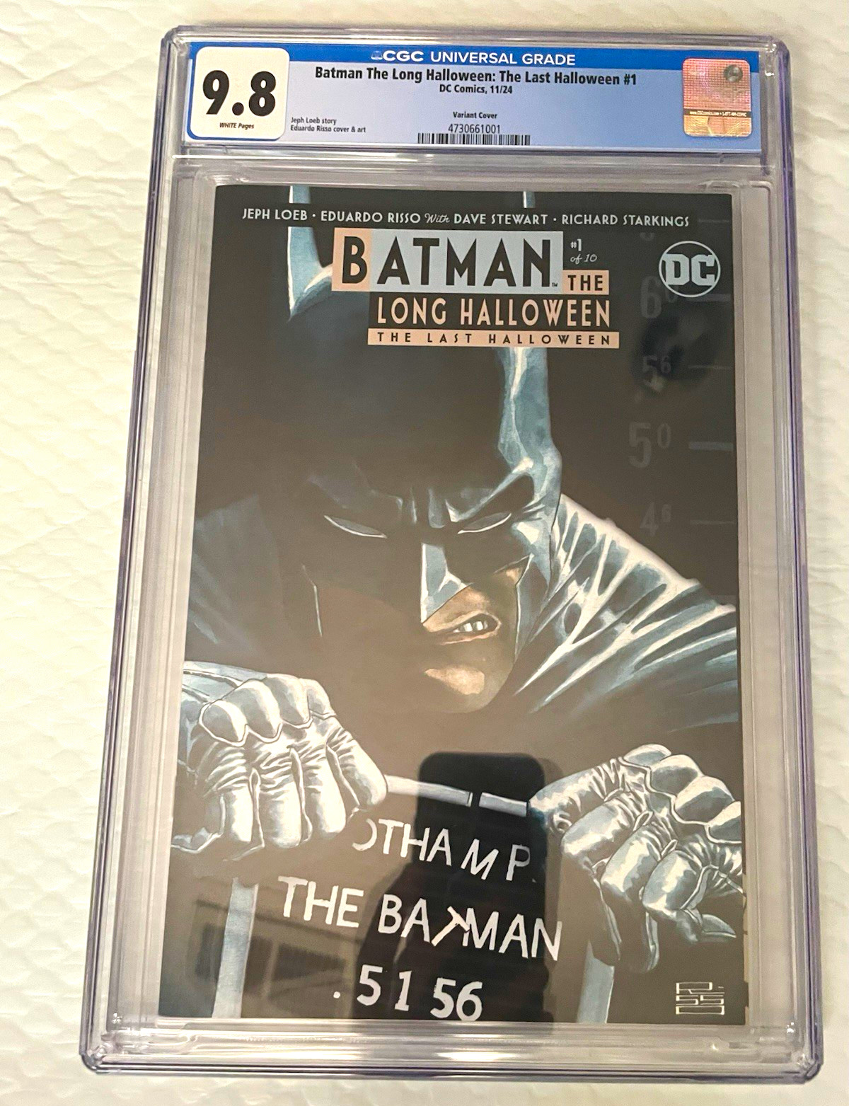 Batman: The Long Halloween: The Last Halloween #1 Variant Cover CGC 9.8 (2024) Batman: The Long Halloween: The Last Halloween #1 Variant Cover CGC 9.8 (2024)
