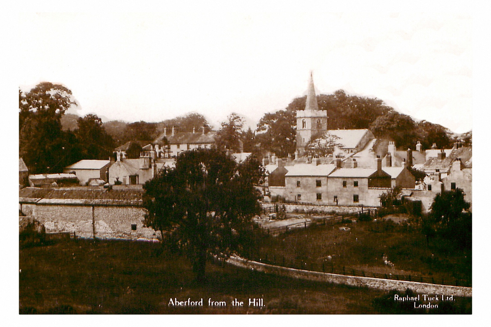 rt0113 - Aberford from the hill showing Church - Yorkshire - print 6x4 rt0113 - Aberford from the hill showing Church - Yorkshire - print 6x4