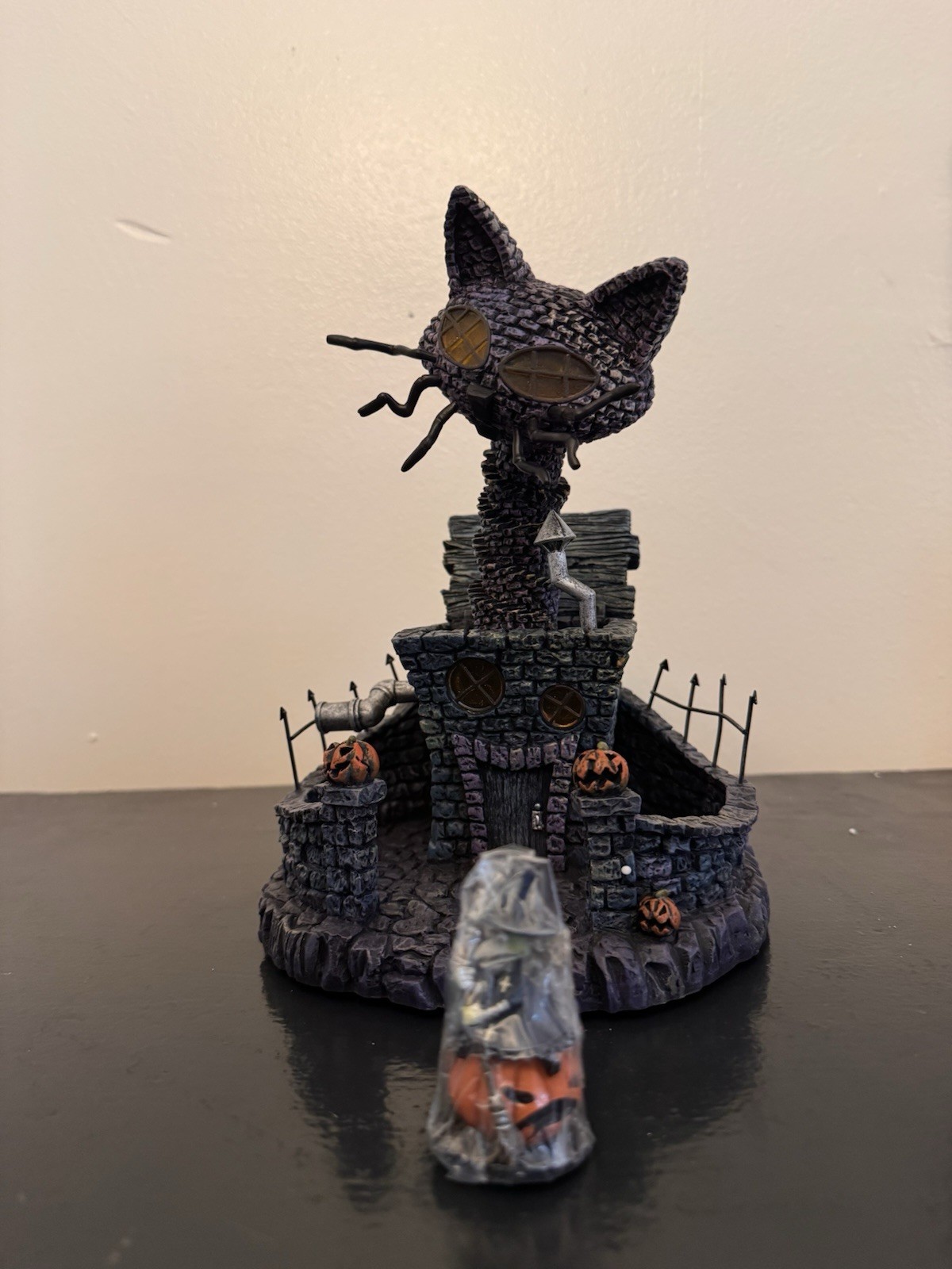 Hawthorne Village Nightmare Before Christmas Jack In The Box House 2006 COA Hawthorne Village Nightmare Before Christmas Jack In The Box House 2006 COA