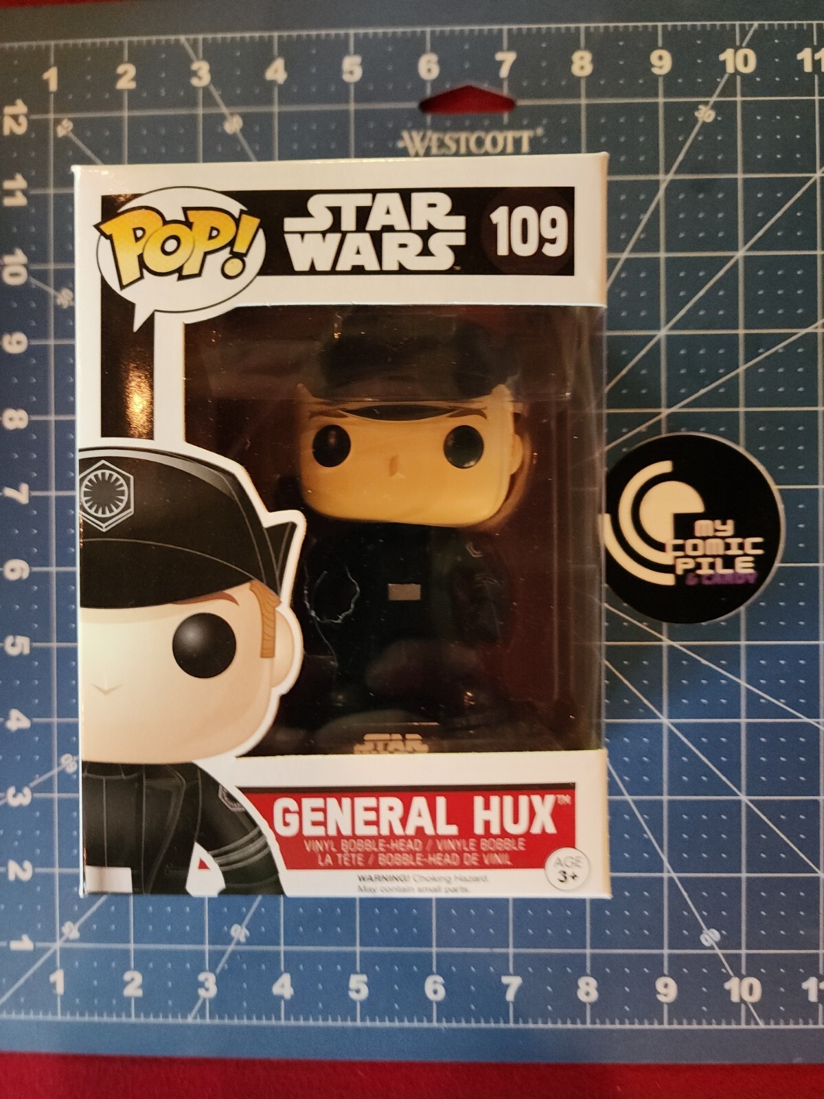 💥Funko Pop Star Wars: General Hux #109 with Protector 💥Funko Pop Star Wars: General Hux #109 with Protector