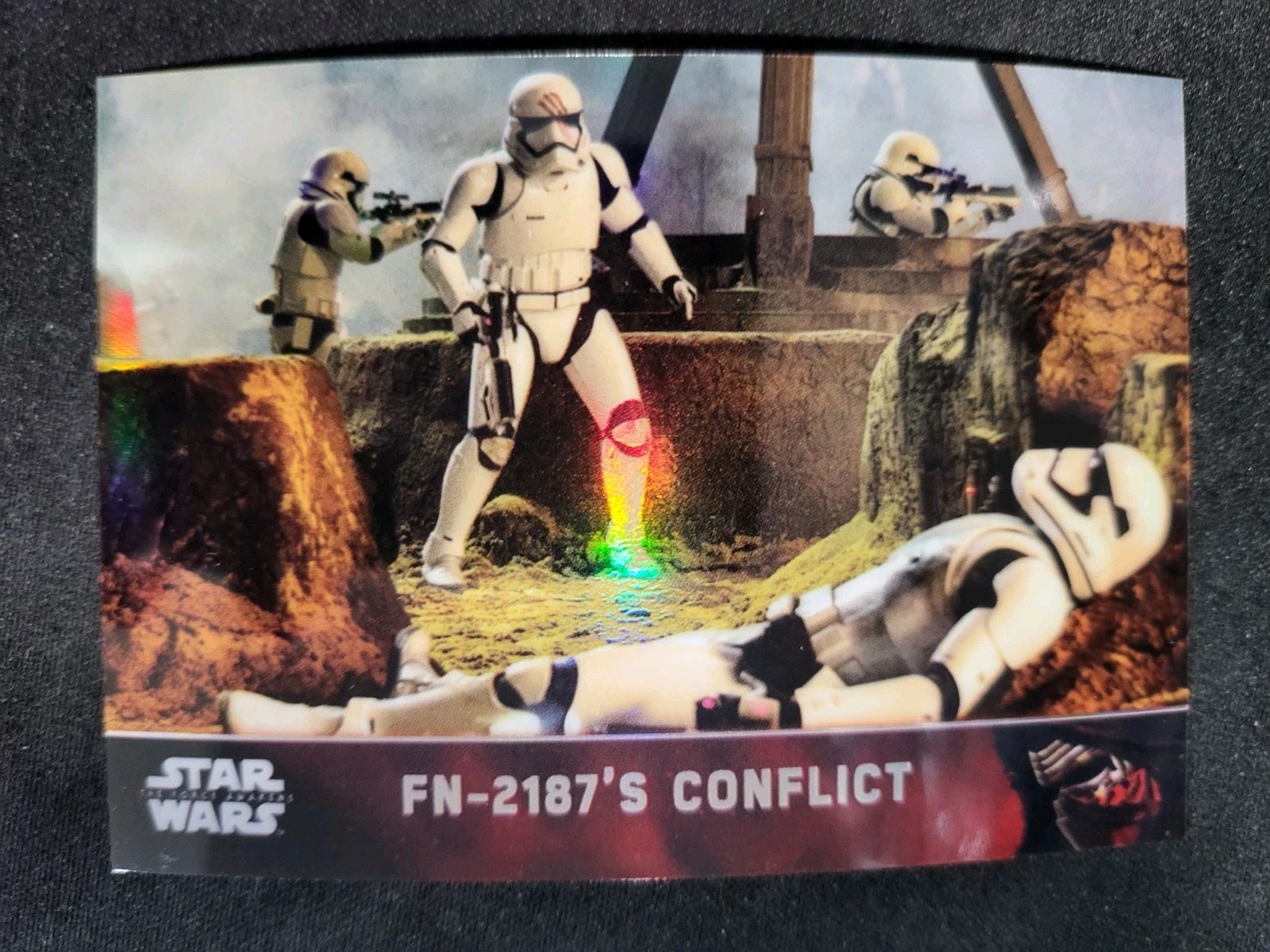 2015 Star Wars Topps Chrome Force Awakens Card #9 FN-2187 Conflict REFRACTOR 2015 Star Wars Topps Chrome Force Awakens Card #9 FN-2187 Conflict REFRACTOR