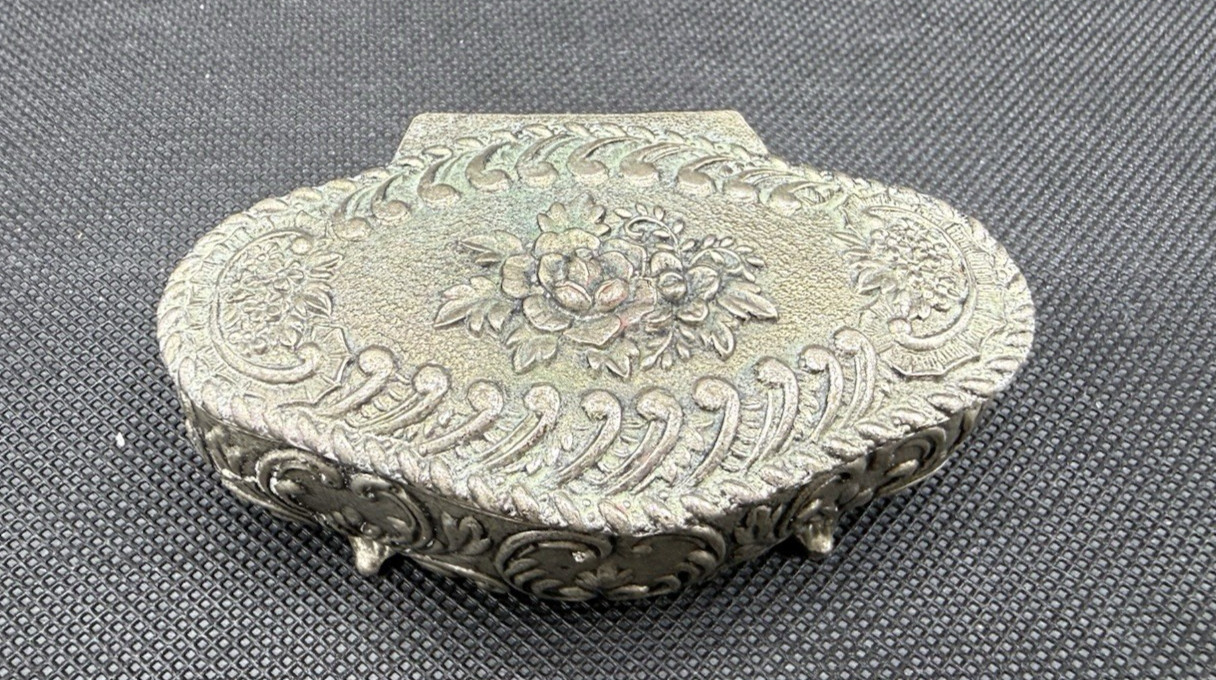 VTG Victorian Ornate Cast Metal Jewelry Trinket Box Velvet Lined Lux Vanity VTG Victorian Ornate Cast Metal Jewelry Trinket Box Velvet Lined Lux Vanity