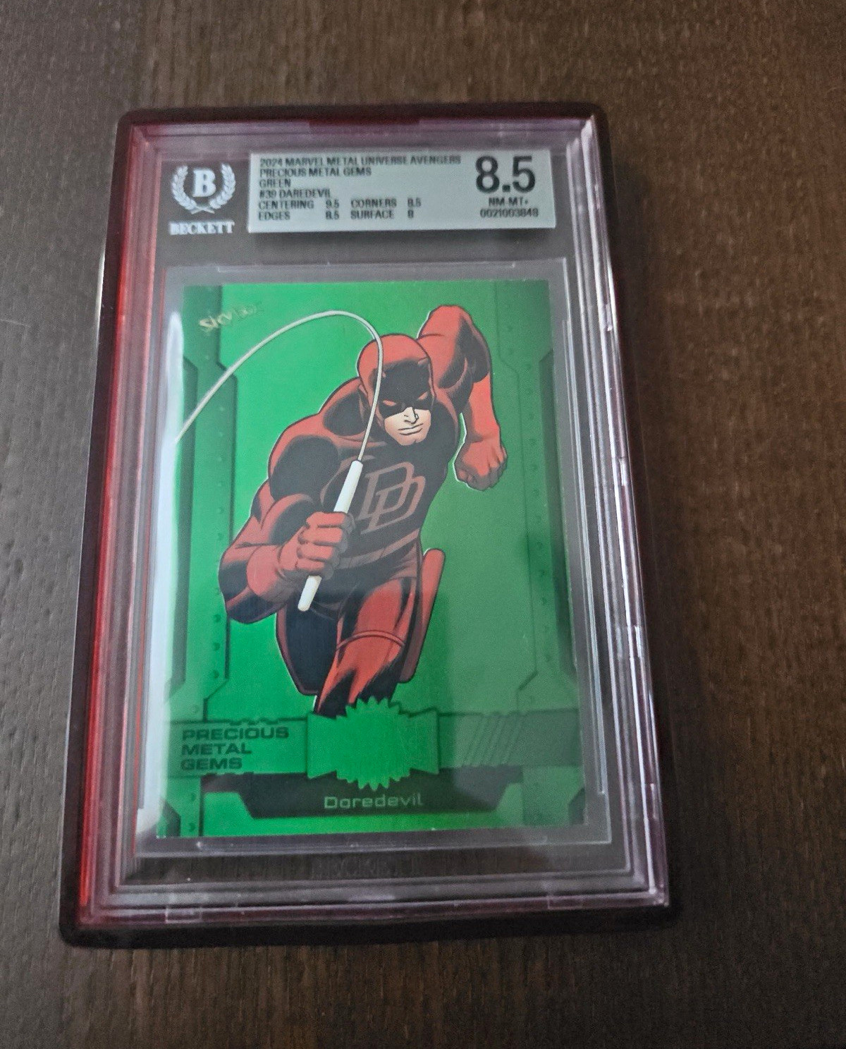 2024 SKYBOX MARVEL METAL UNIVERSE AVENGERS #80 DAREDEVIL GREEN PMG /10 BGS 8.5
