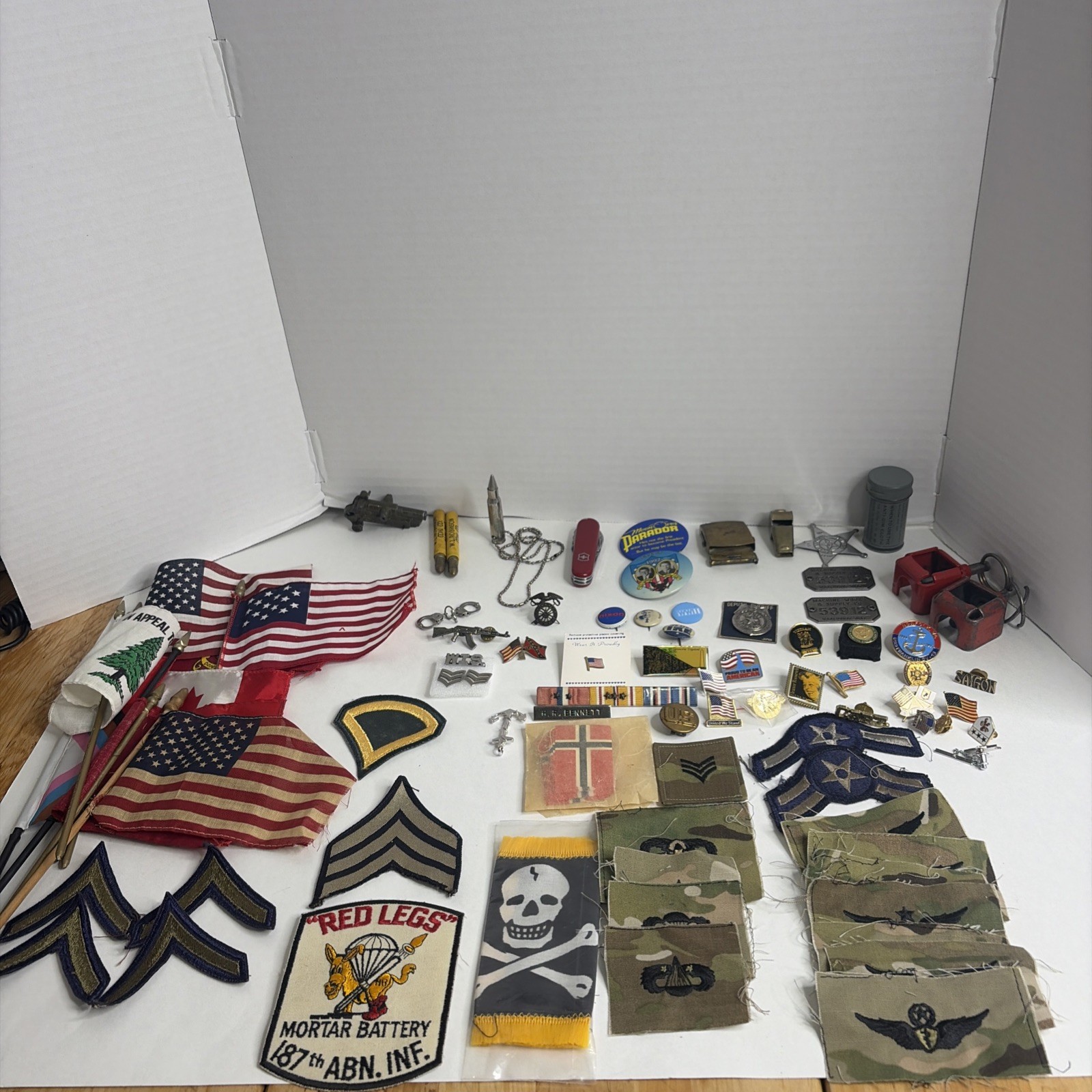 Vintage U.S. Military Patch& Insignia Estate Lot 187th Airborne Red Legs Rank Vintage U.S. Military Patch& Insignia Estate Lot 187th Airborne Red Legs Rank