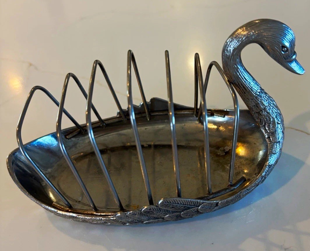 Vintage Silverplate 6-Slice Swan Toast Rack As-Found Estate Patina Unmarked Vintage Silverplate 6-Slice Swan Toast Rack As-Found Estate Patina Unmarked