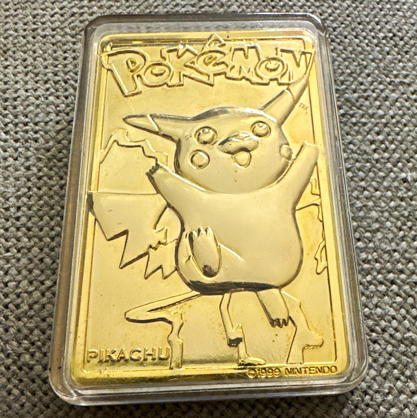 Nintendo Pokémon Pikachu Gold Metal Collectible (1999) English
