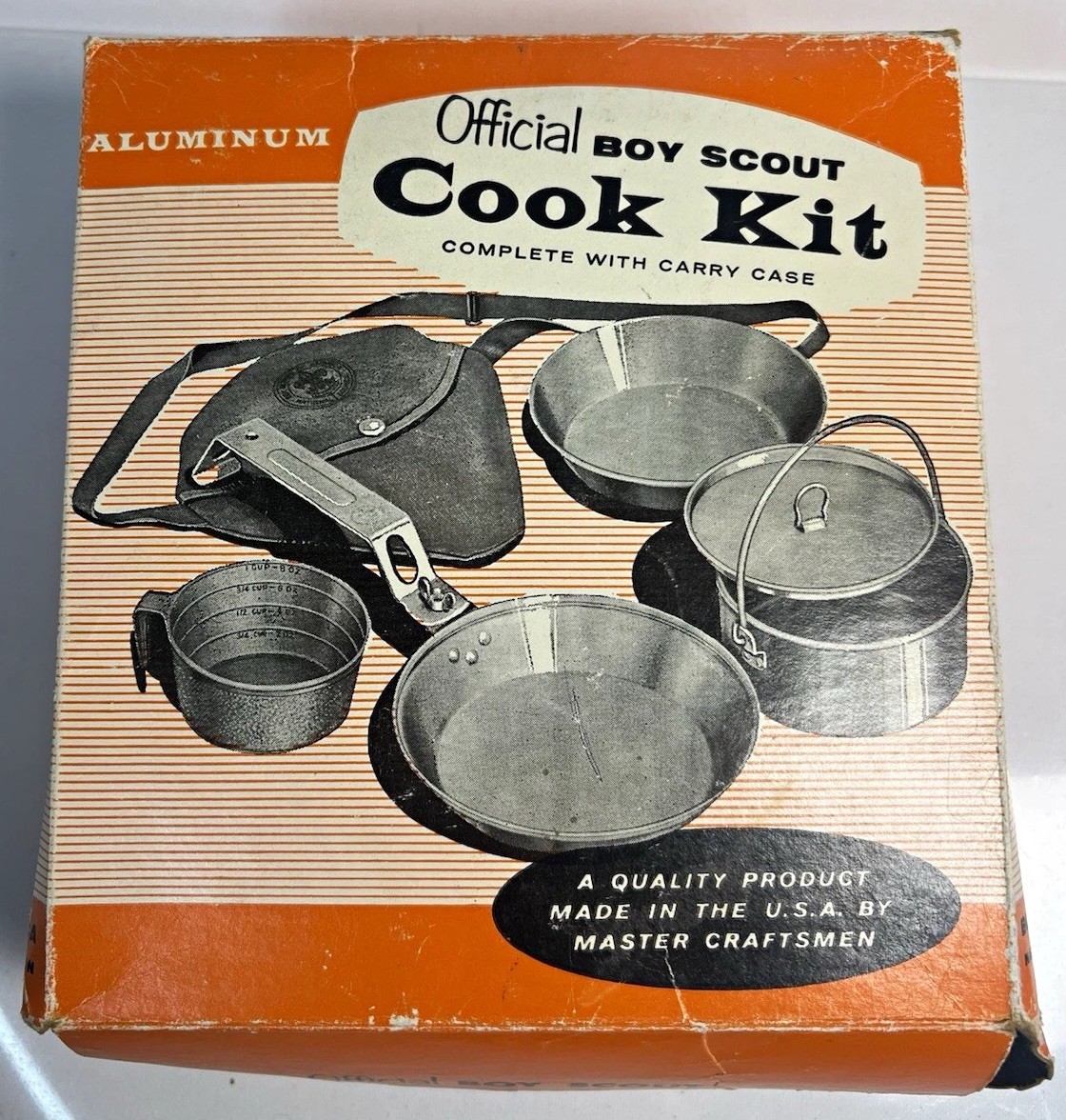 Vintage Boy Scouts of America Mess Kit With Canvas Bag Green Cup & Box Vintage Boy Scouts of America Mess Kit With Canvas Bag Green Cup & Box