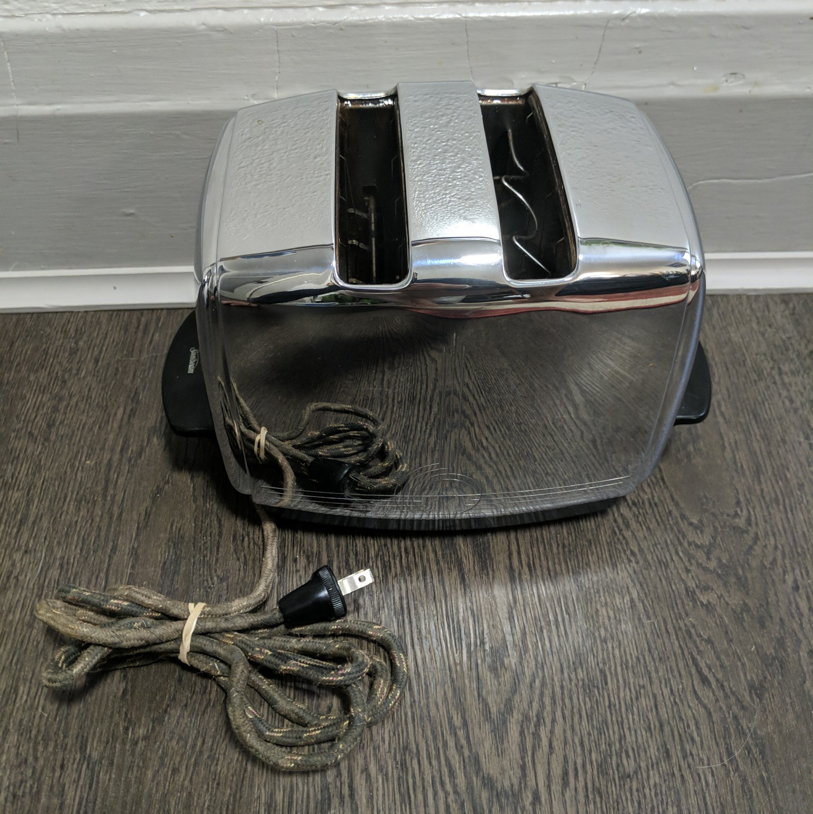 Vintage 1950's Sunbeam Toaster T-20B Radiant Control Chrome Art Deco Auto Tested Vintage 1950's Sunbeam Toaster T-20B Radiant Control Chrome Art Deco Auto Tested