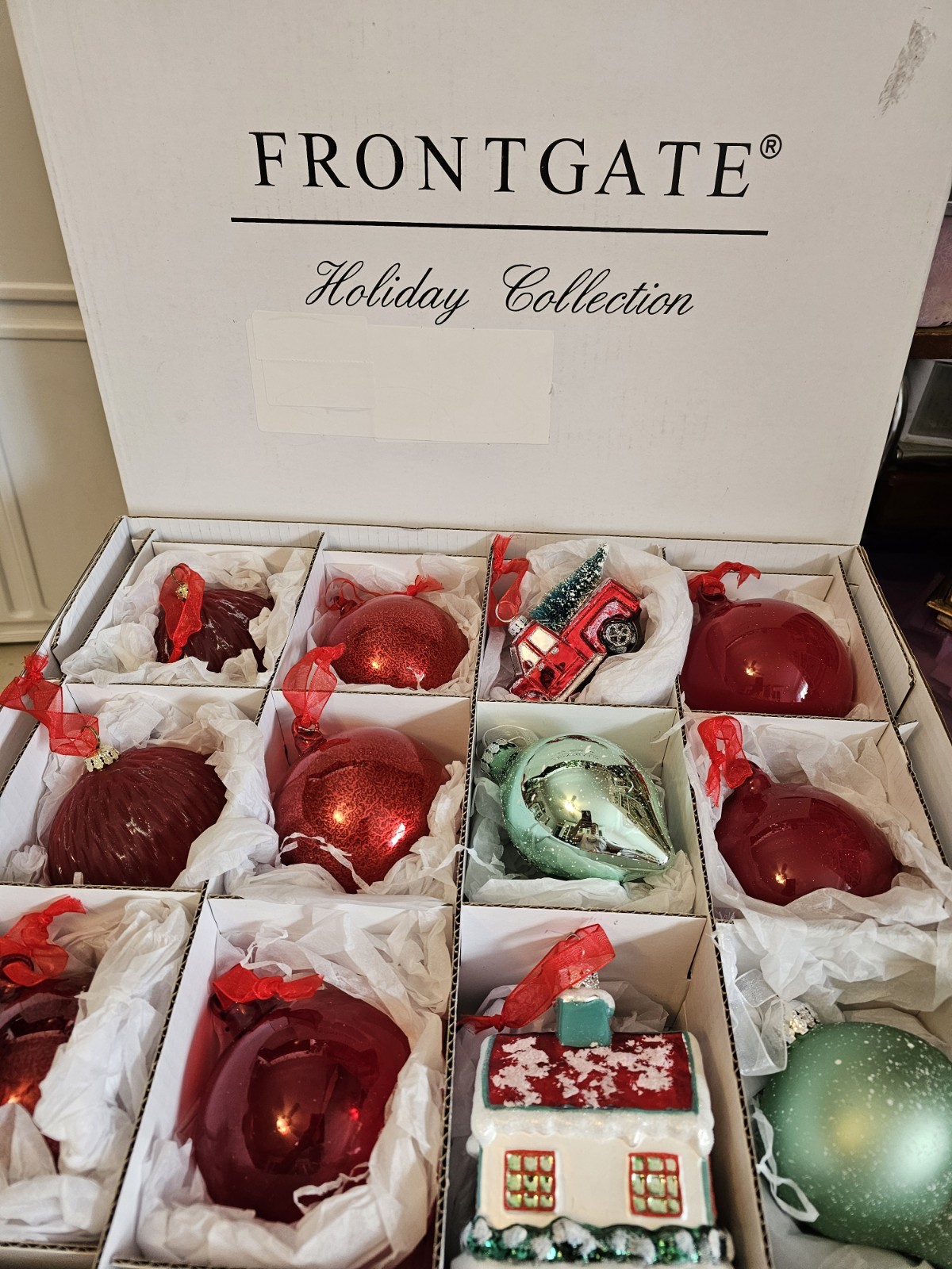 12 Piece Luxury Frontgate Holiday Collection Glass Ornaments ~ Excellent Cond. 12 Piece Luxury Frontgate Holiday Collection Glass Ornaments ~ Excellent Cond.