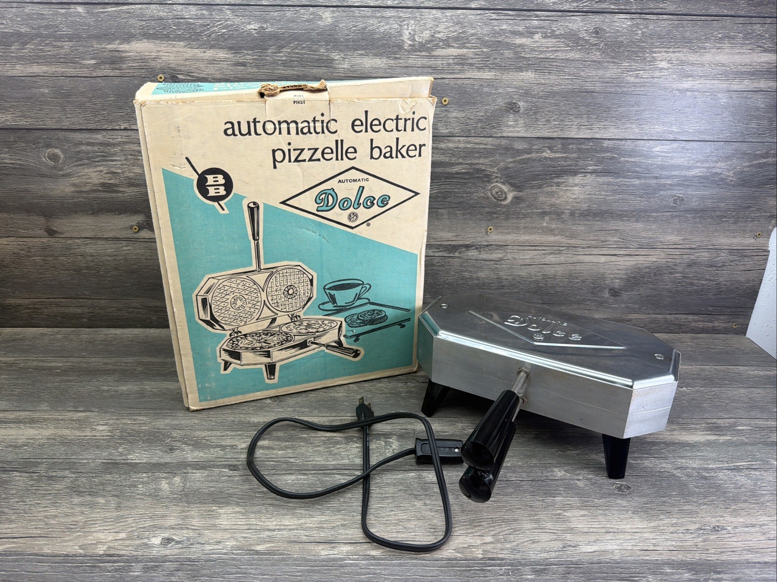 Vintage Dolce Automatic Electric Pizzelle Baker Maker Model 300-EP. S3 Vintage Dolce Automatic Electric Pizzelle Baker Maker Model 300-EP. S3