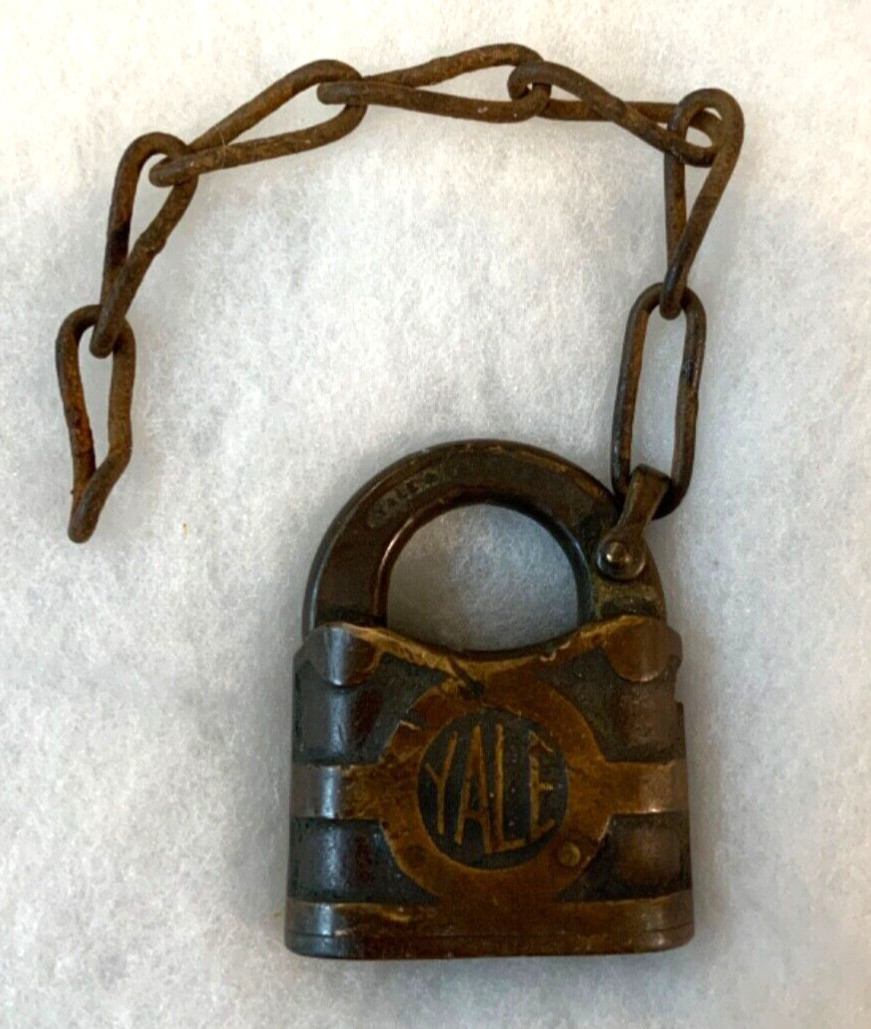 Vintage Yale & Towne Brass Padlock Lock Y&T USA ~ No Key Vintage Yale & Towne Brass Padlock Lock Y&T USA ~ No Key