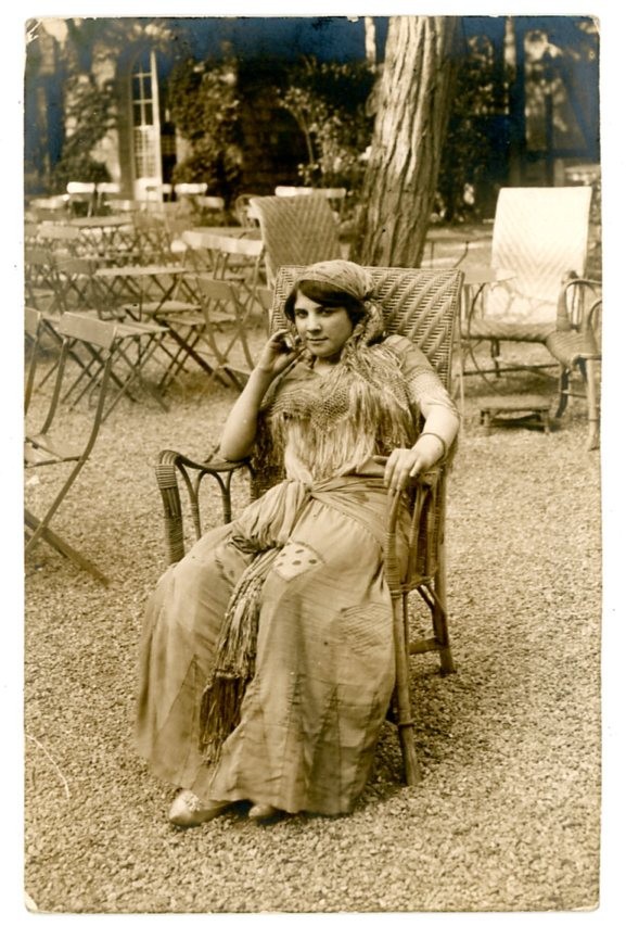 RPPC of a Gypsy Woman RPPC of a Gypsy Woman