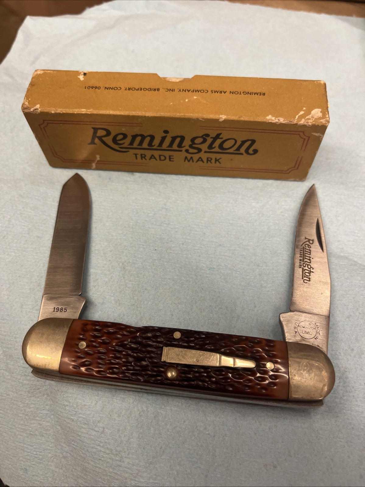Vintage Remington 1985 Woodsman Bullet Knife #R4353 NIB Excellent Condition Vintage Remington 1985 Woodsman Bullet Knife #R4353 NIB Excellent Condition