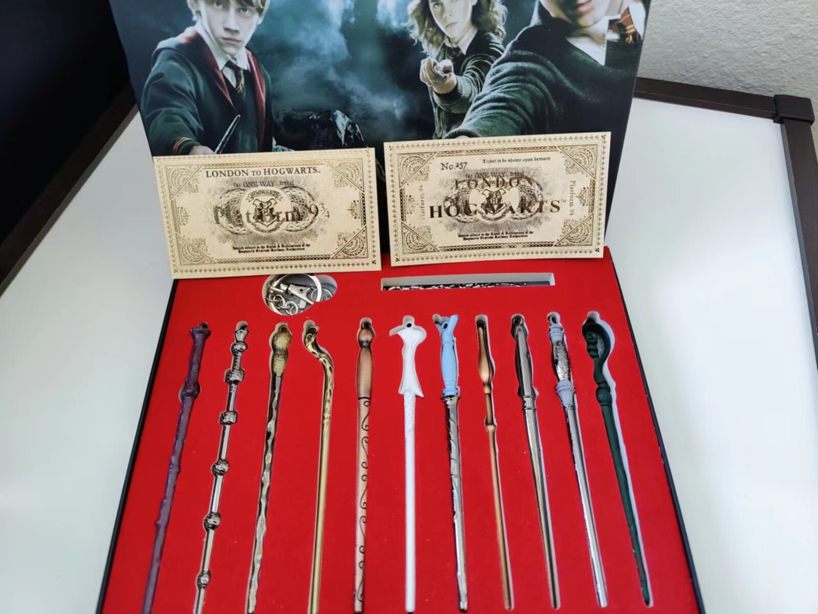New Harry Potter 11 Magic Wands And Tickets Cards Great Gift Box Set New Harry Potter 11 Magic Wands And Tickets Cards Great Gift Box Set